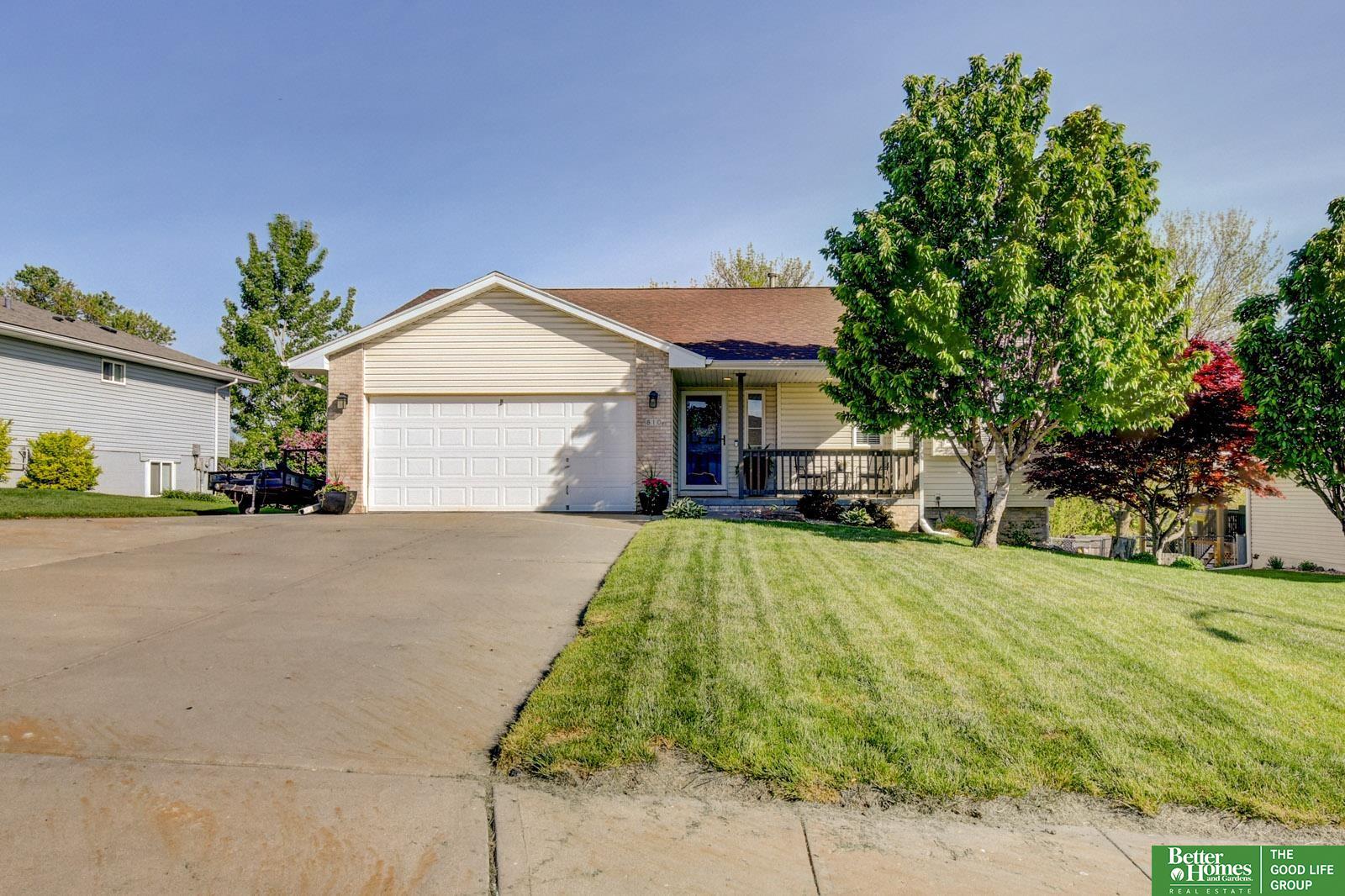 810 Calais Street, Bellevue, Nebraska image 2