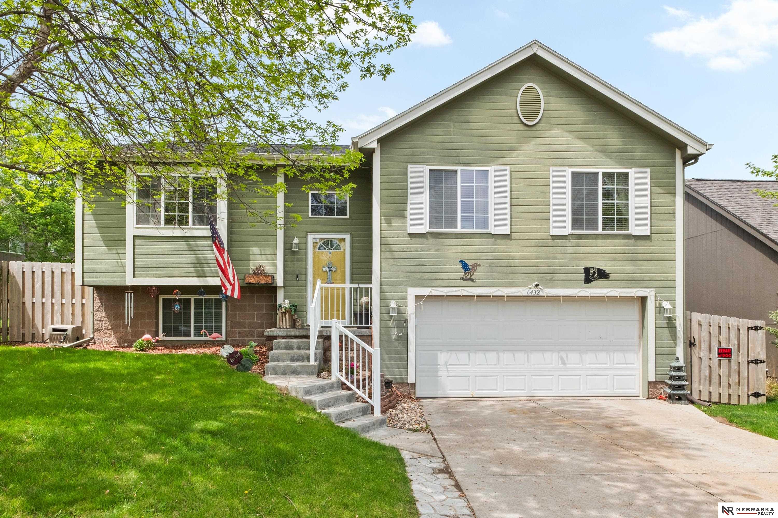 6432 N 149th Street, Omaha