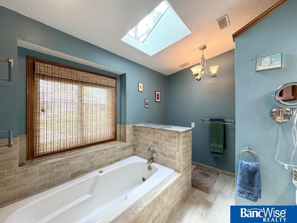 6431 Shenandoah Drive, Lincoln, Nebraska image 38