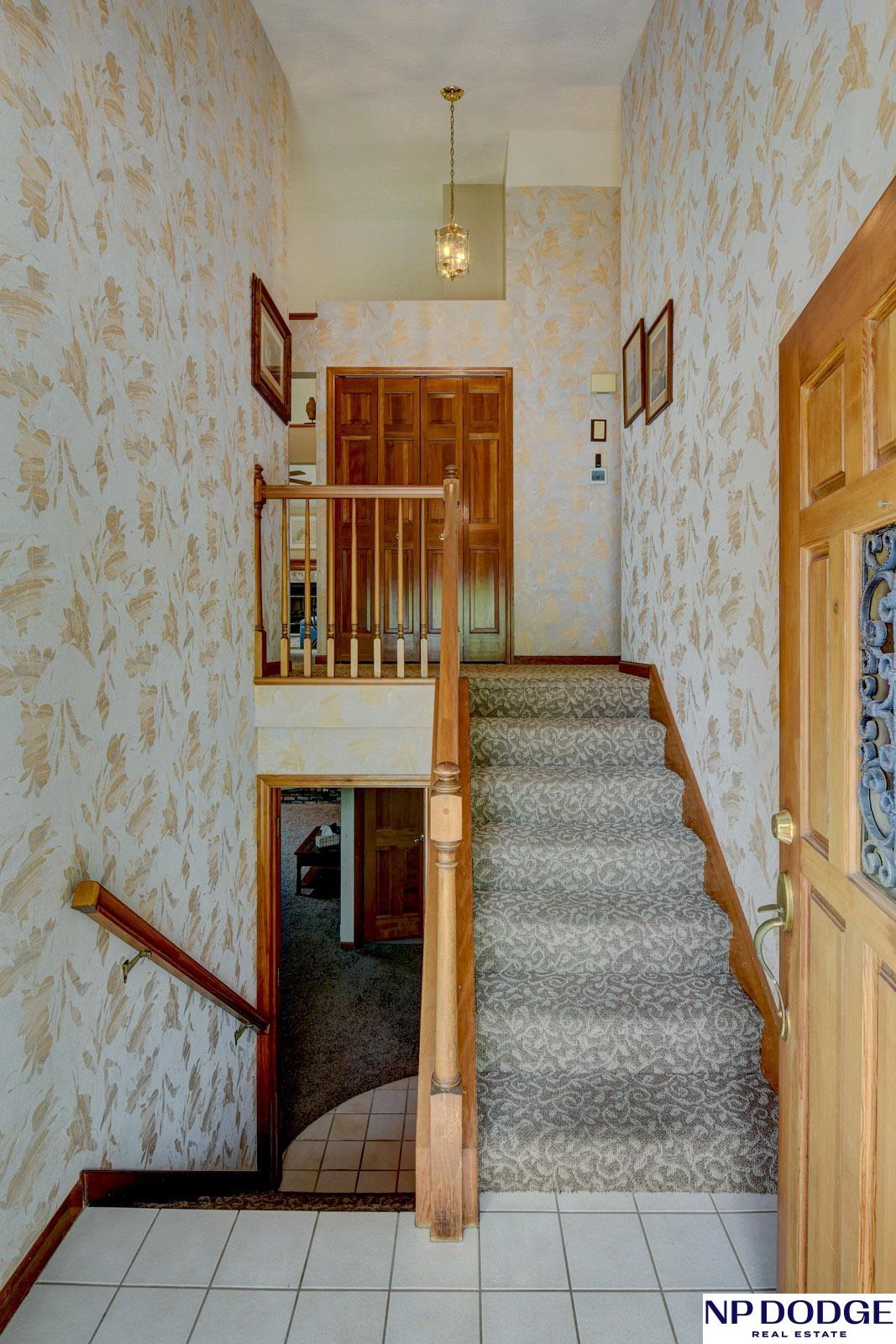 5082 S 149th Court, Omaha, Nebraska image 3