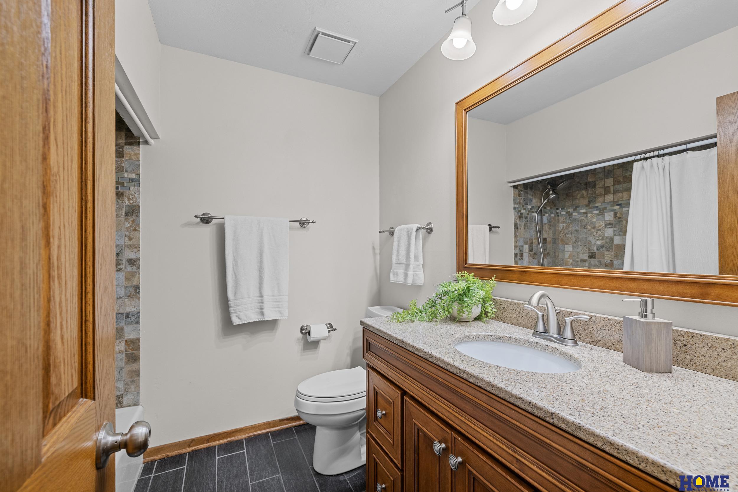 5920 Spruce Street, Lincoln, Nebraska image 26