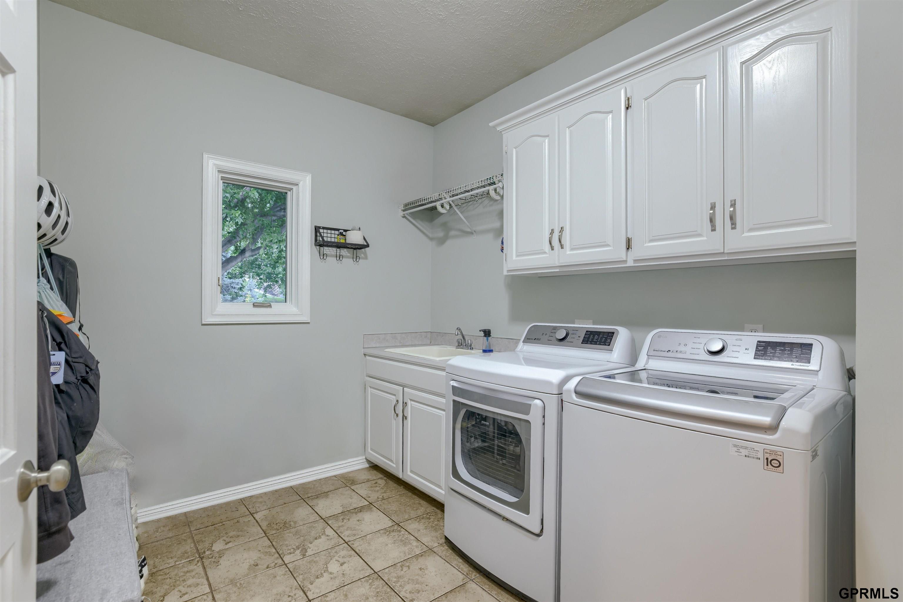 18320 Dupont Circle, Omaha, Nebraska image 13