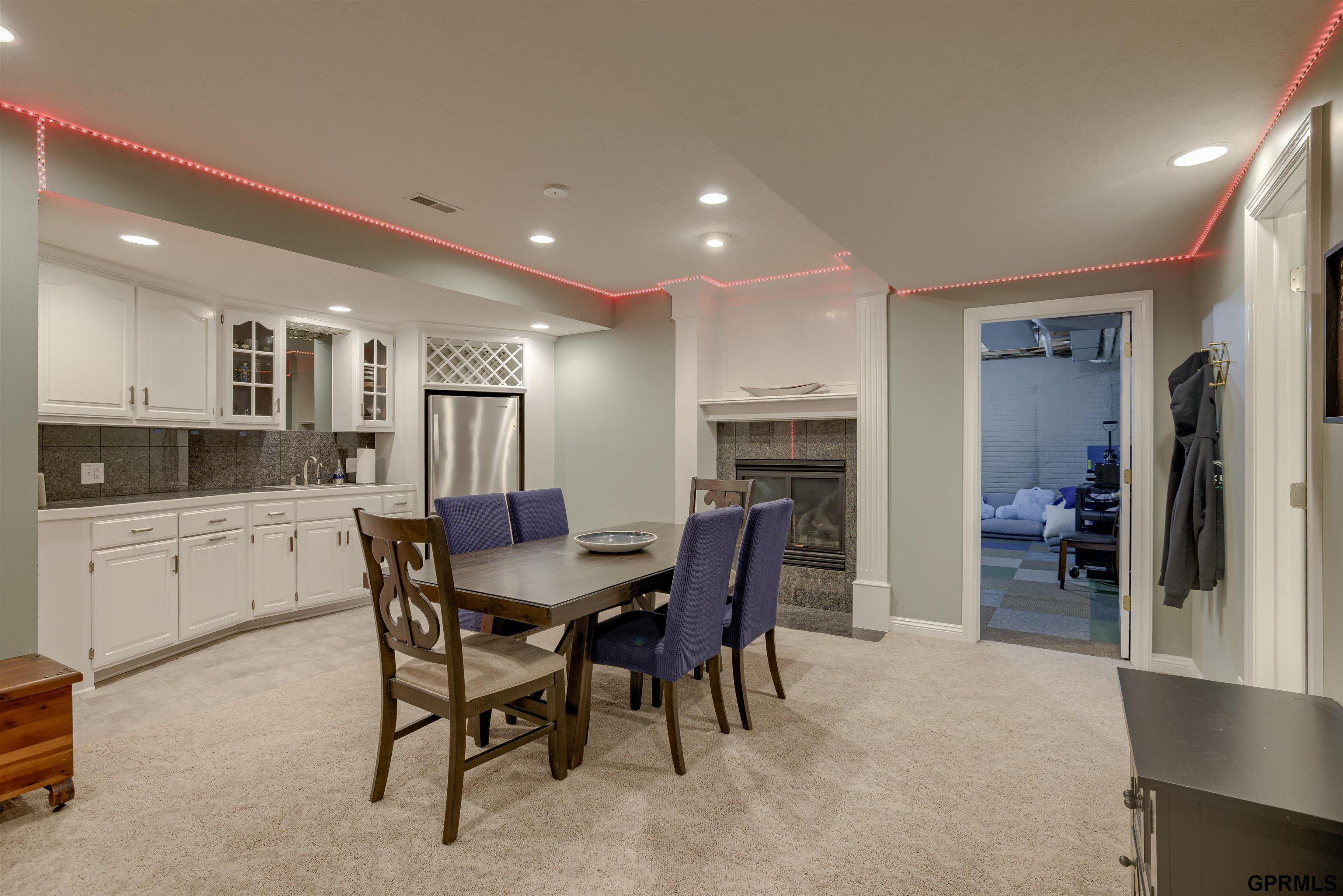 18320 Dupont Circle, Omaha, Nebraska image 23