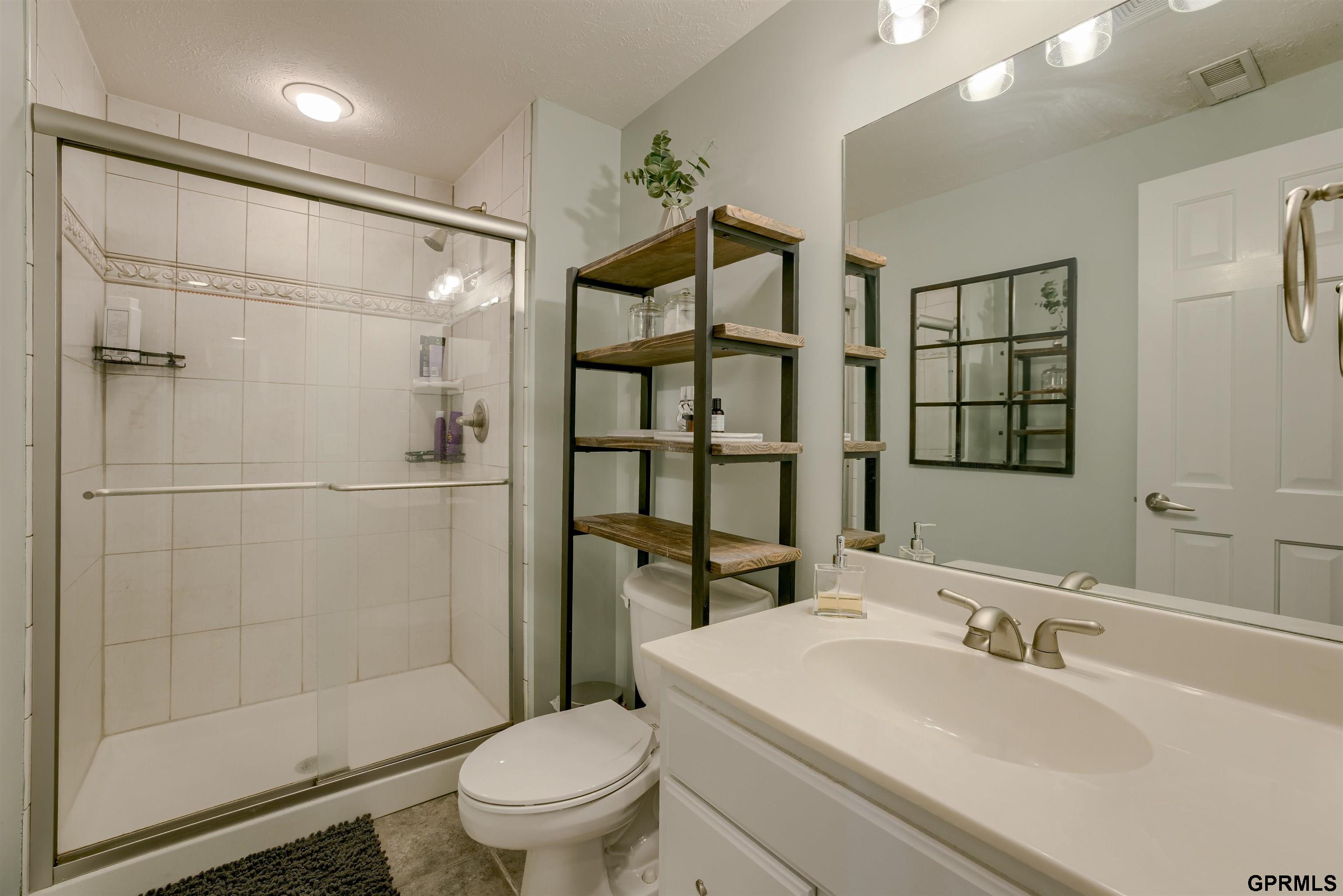 18320 Dupont Circle, Omaha, Nebraska image 26
