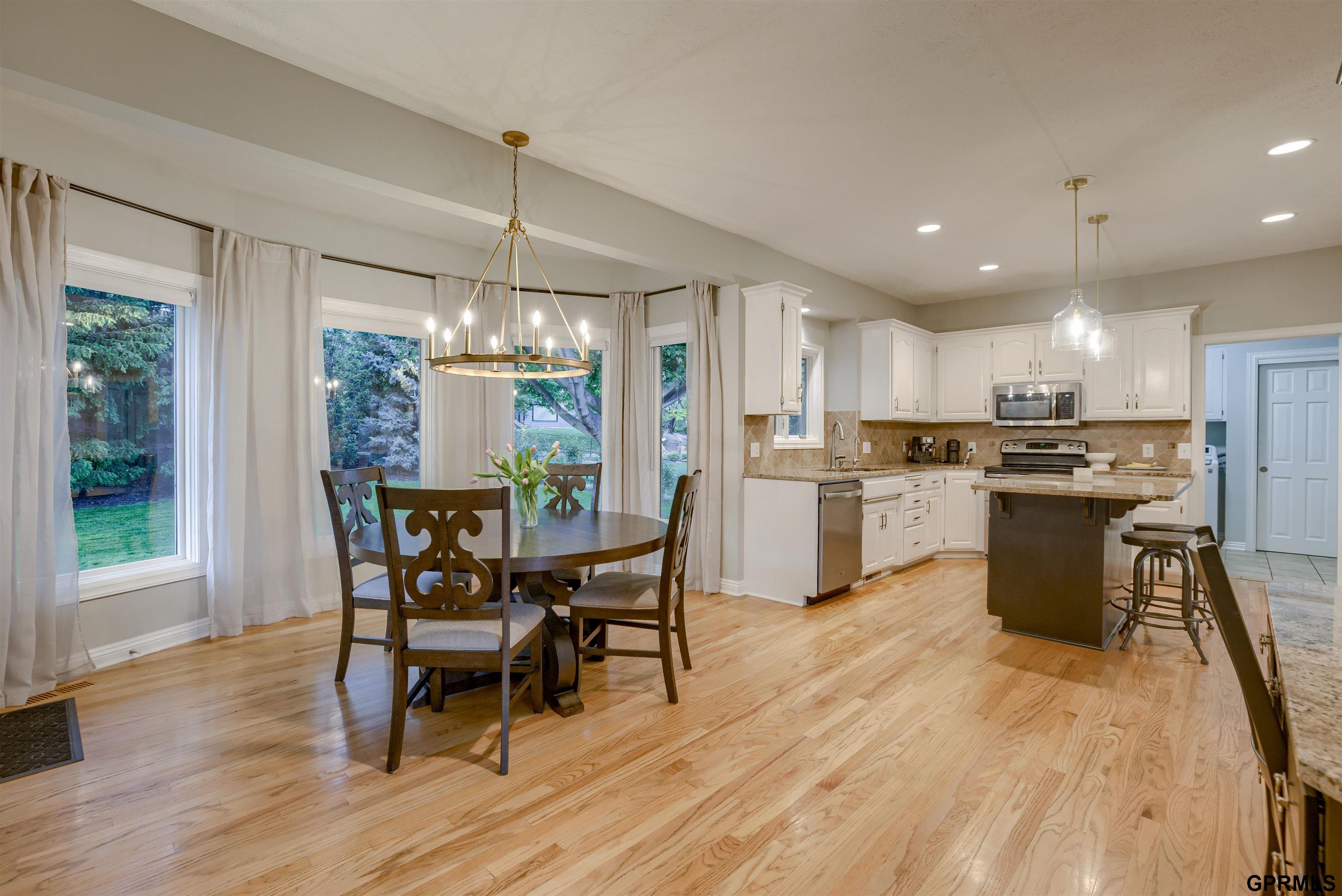 18320 Dupont Circle, Omaha, Nebraska image 9