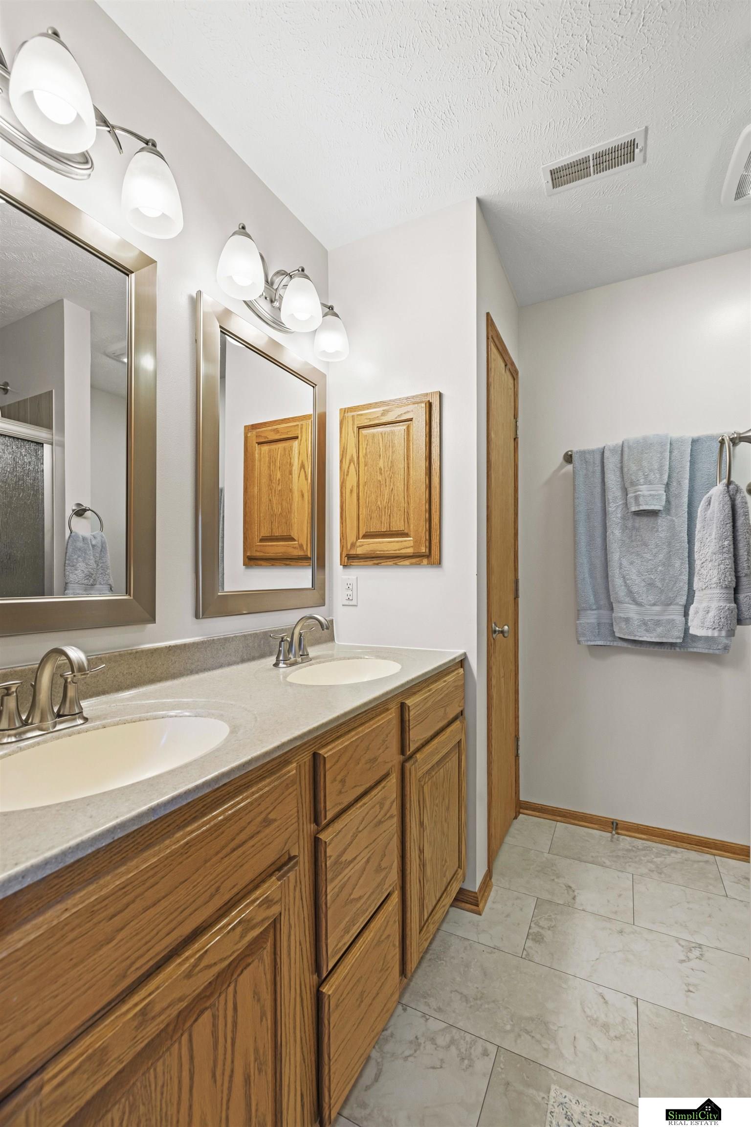 910 W 10th Street, Hickman, Nebraska image 18