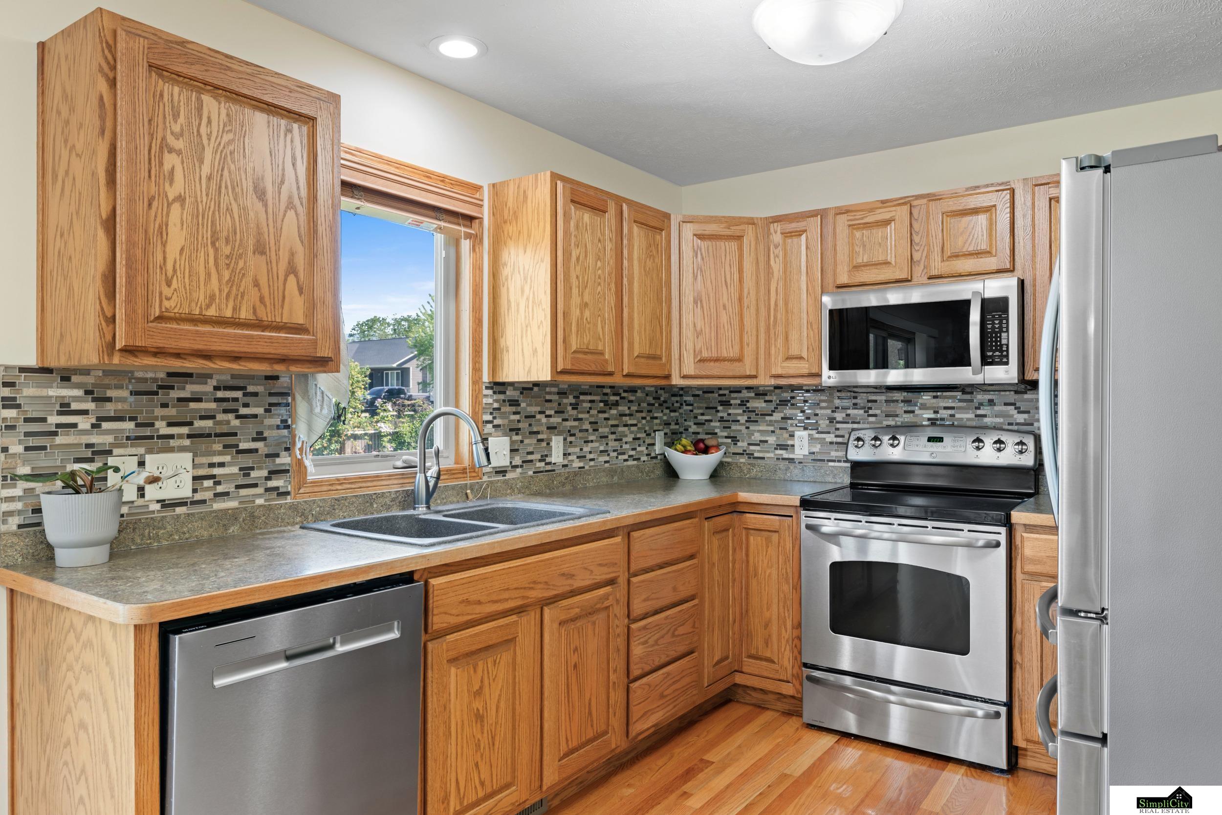 910 W 10th Street, Hickman, Nebraska image 9