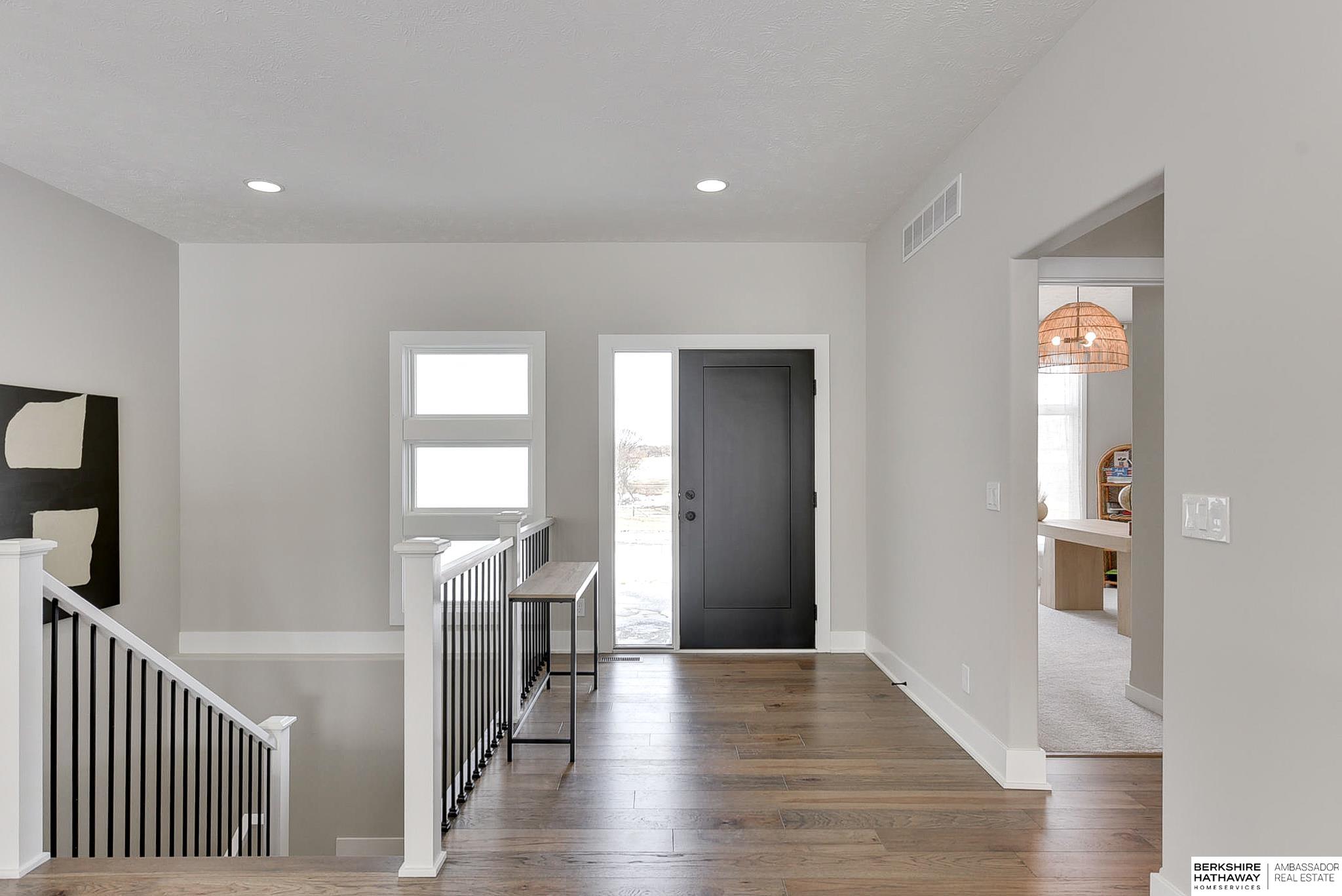 20709 Woodridge Drive, Gretna, Nebraska image 3