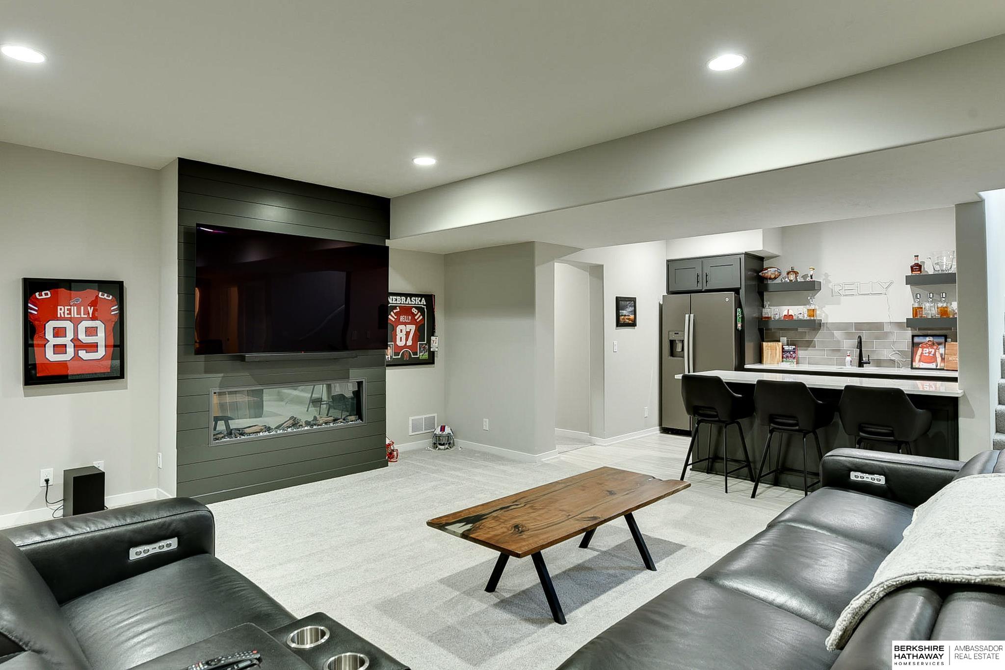 20709 Woodridge Drive, Gretna, Nebraska image 26