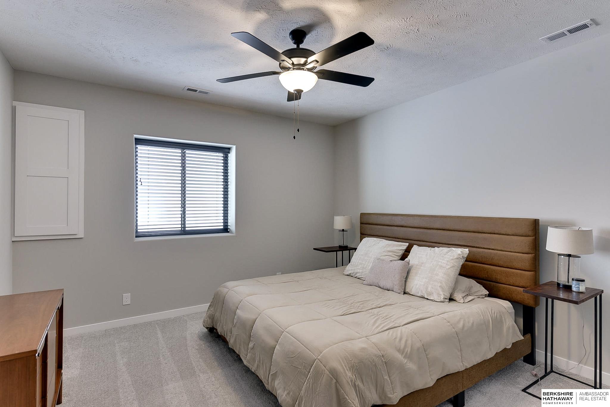 20709 Woodridge Drive, Gretna, Nebraska image 29