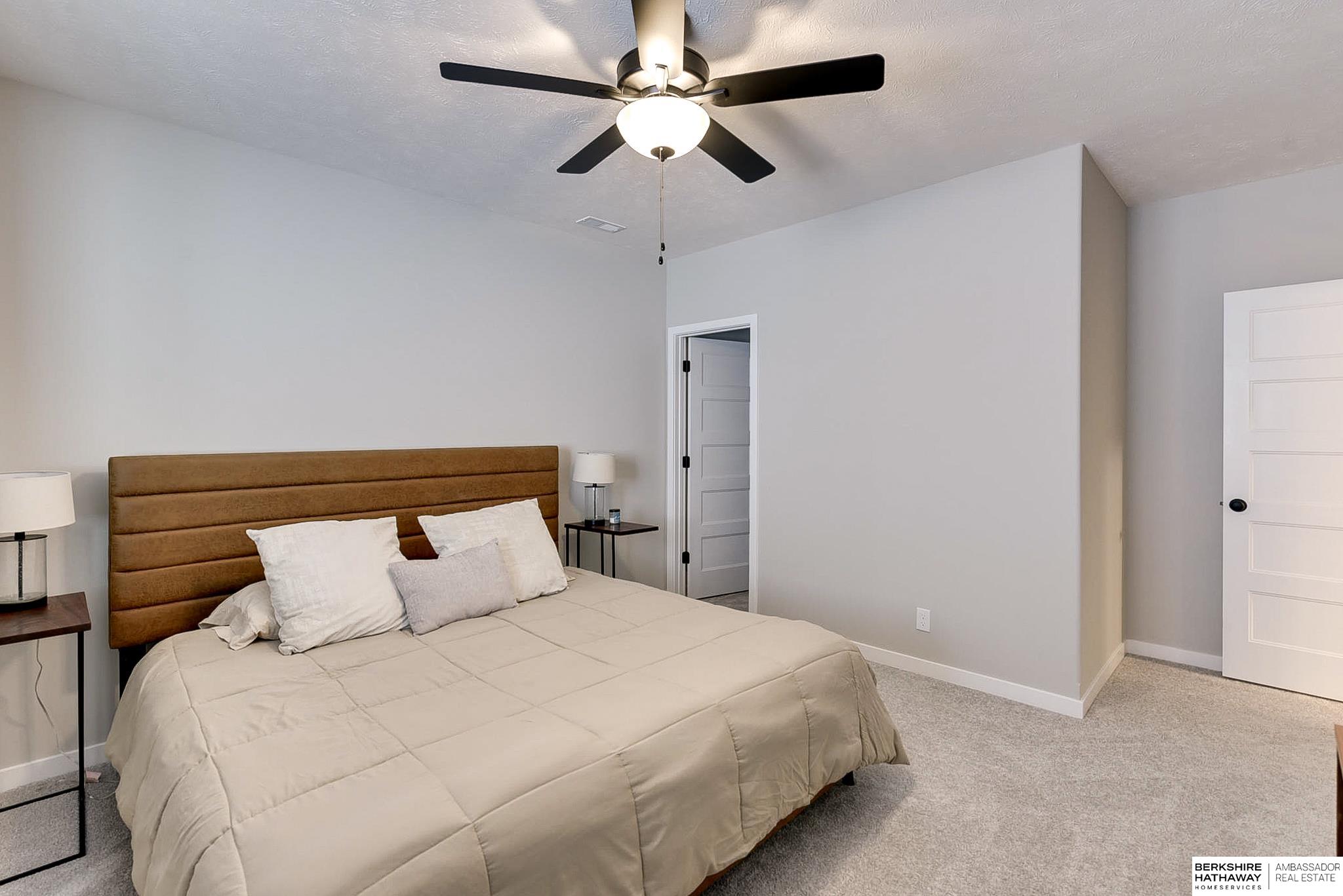 20709 Woodridge Drive, Gretna, Nebraska image 30