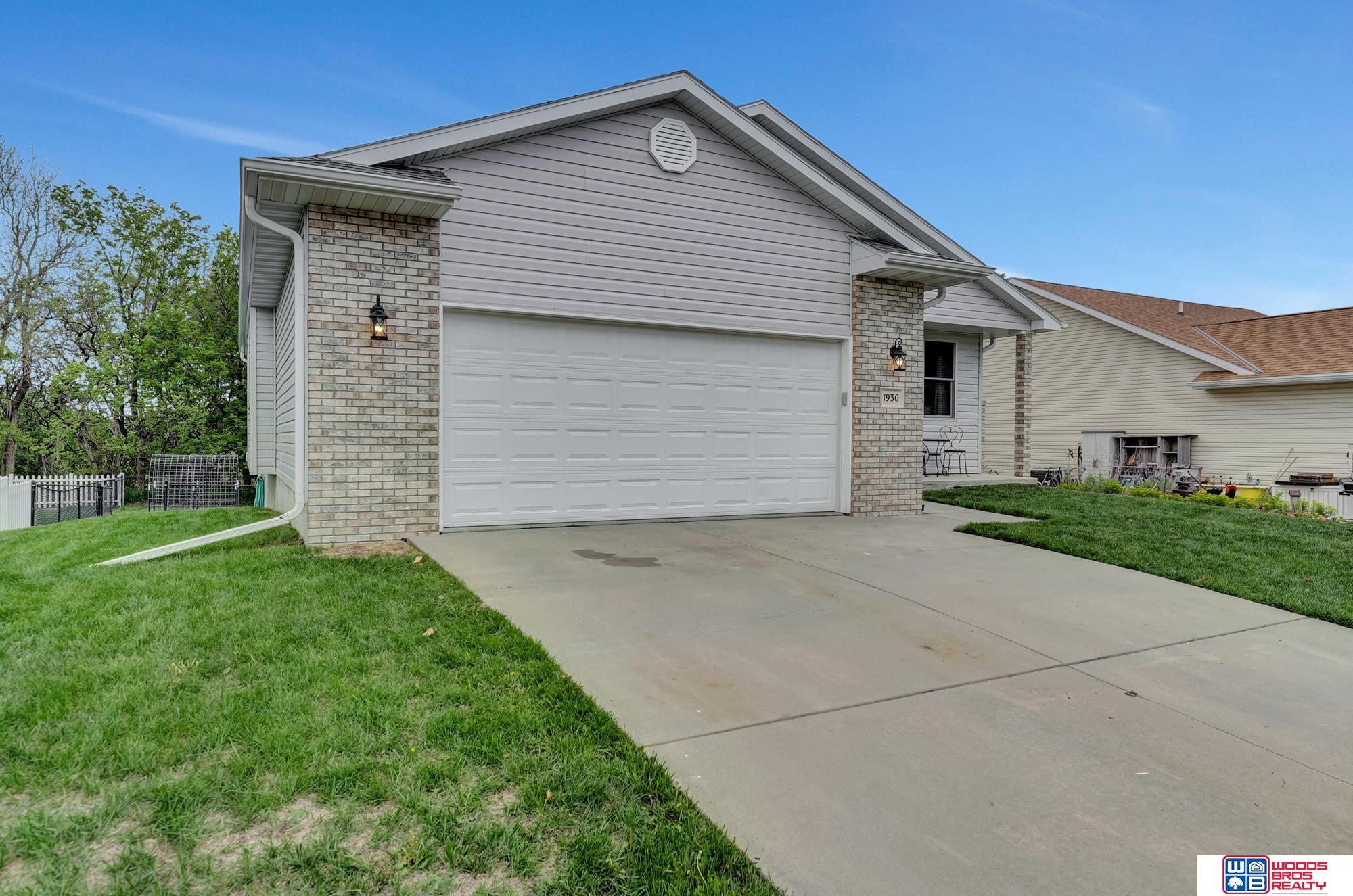 1930 SW 33rd Street, Lincoln, Nebraska image 2