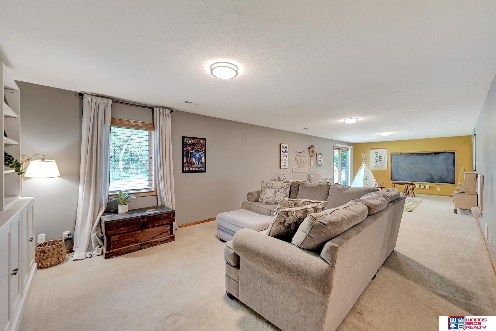 1930 SW 33rd Street, Lincoln, Nebraska image 43
