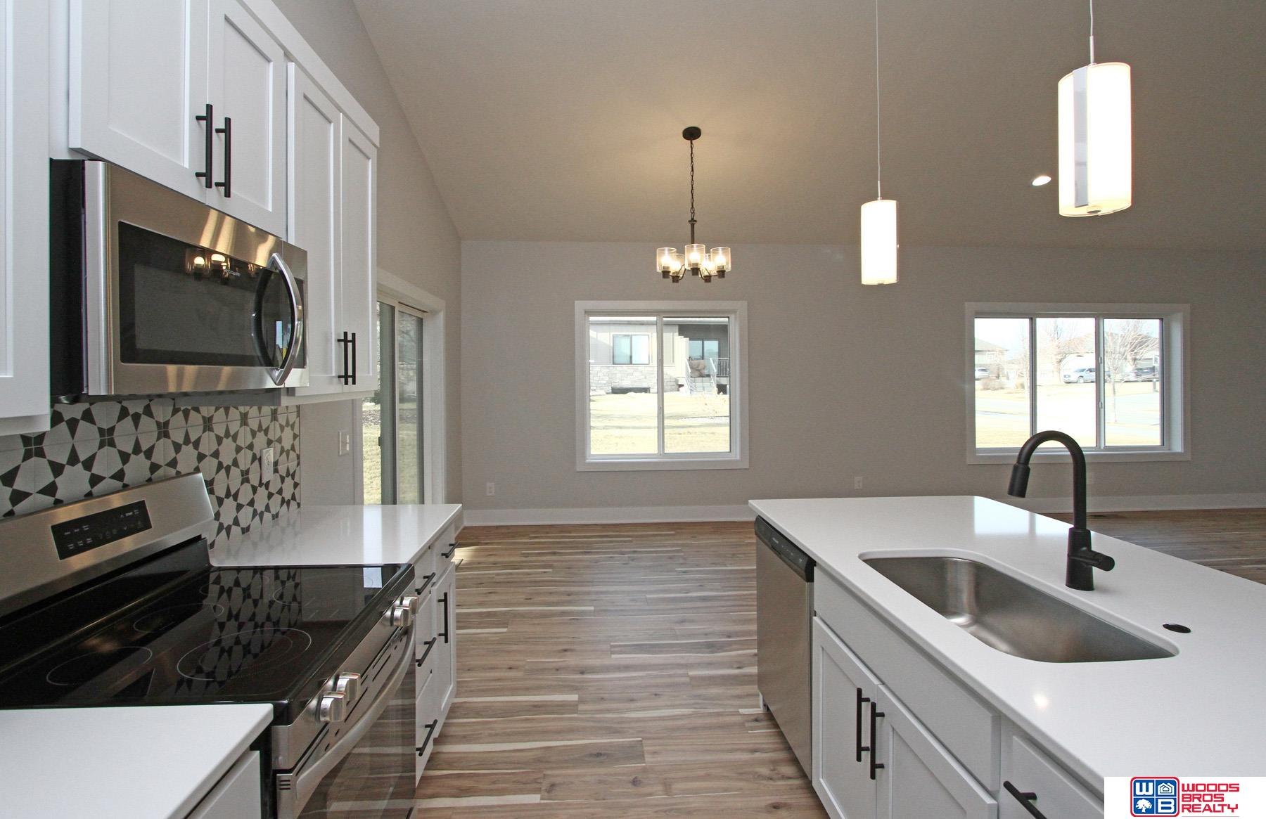 465 Half Moon Drive, Lincoln, Nebraska image 13