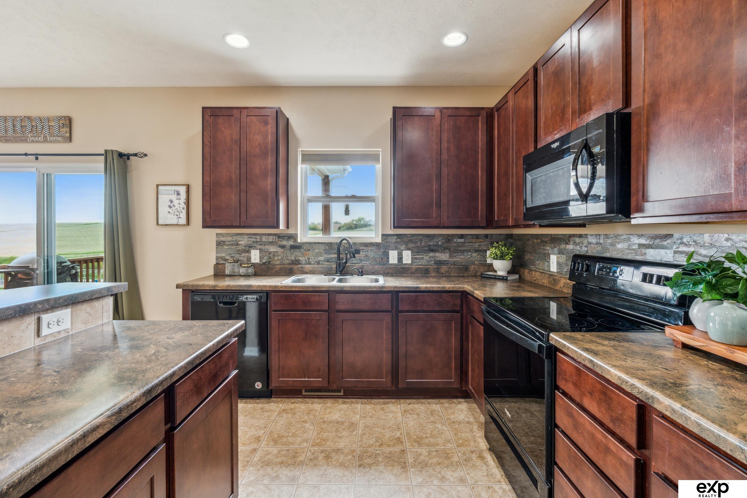 17123 Samantha Road, Gretna, Nebraska image 12