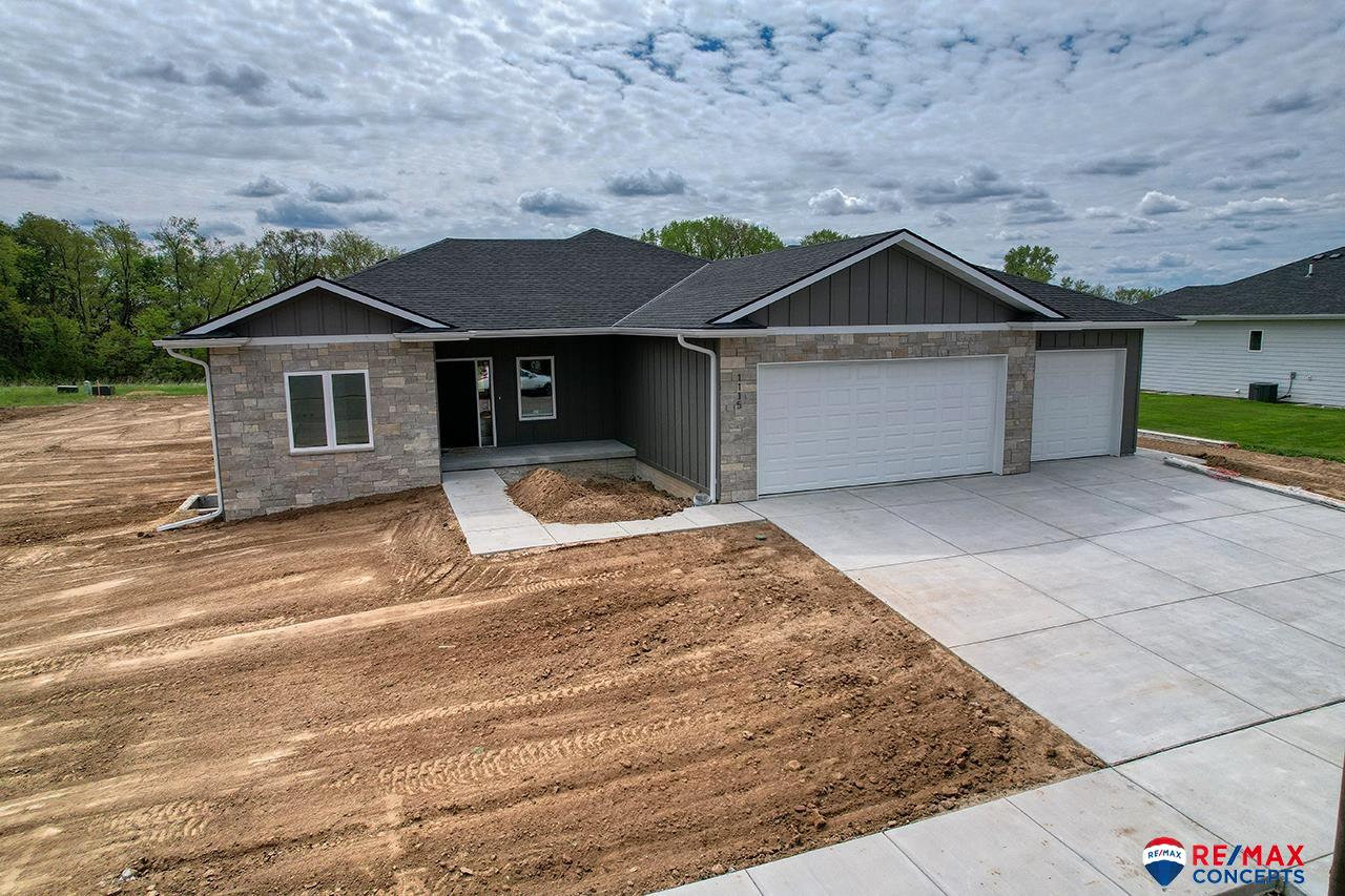 1115 Lakeshore Drive, Crete, Nebraska image 2