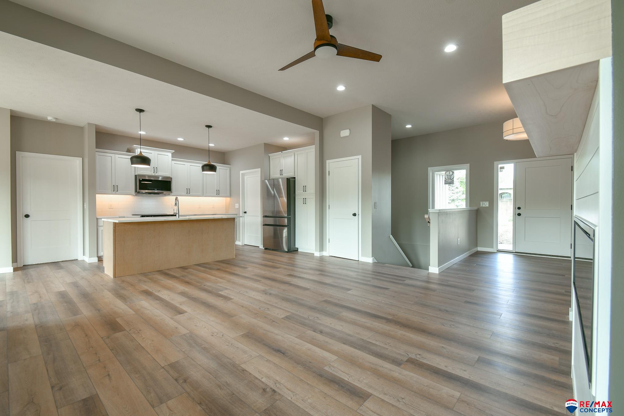 1115 Lakeshore Drive, Crete, Nebraska image 9
