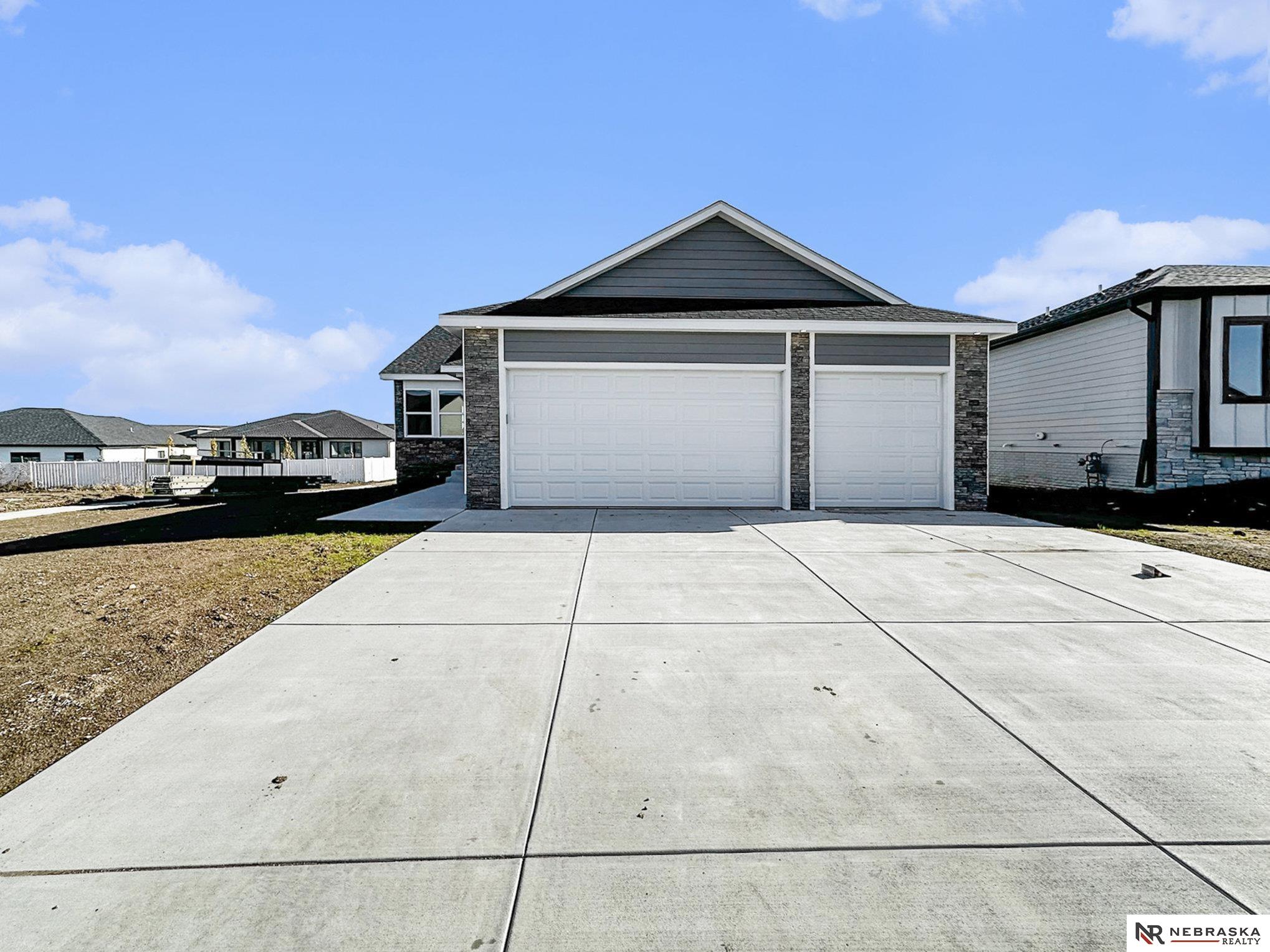 5910 SW 9th Street, Lincoln, Nebraska image 2