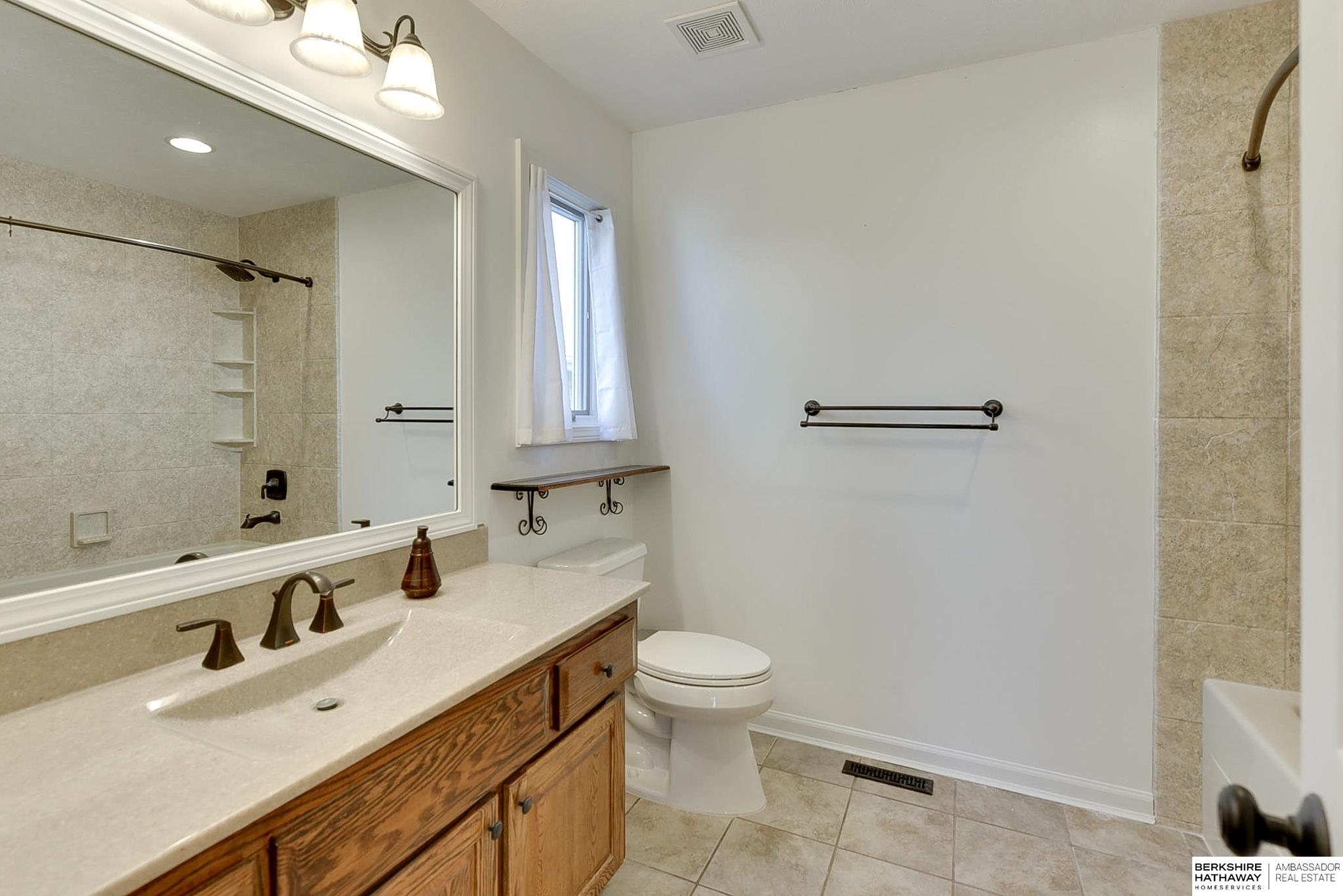 8114 S 167th Street, Omaha, Nebraska image 22