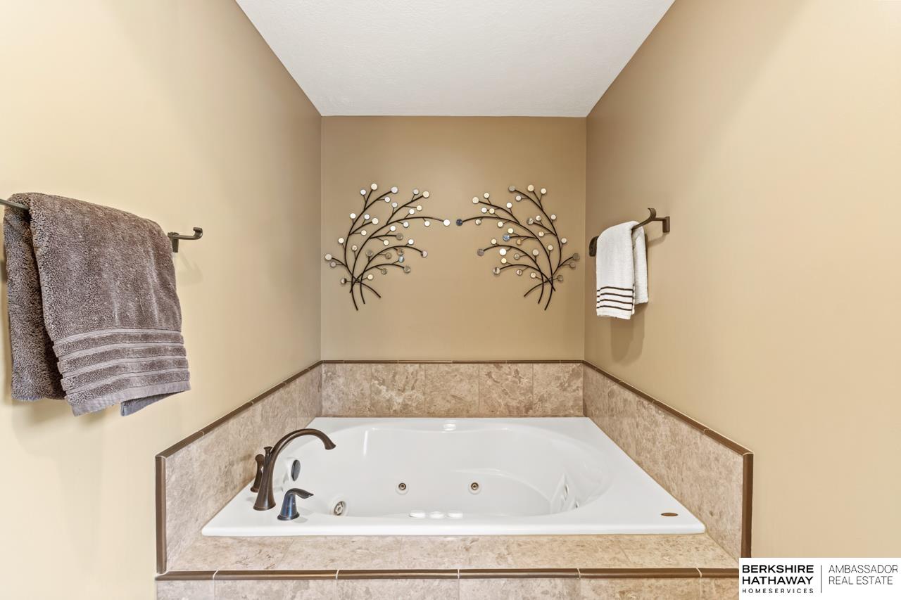 14105 N 132nd Street, Omaha, Nebraska image 32