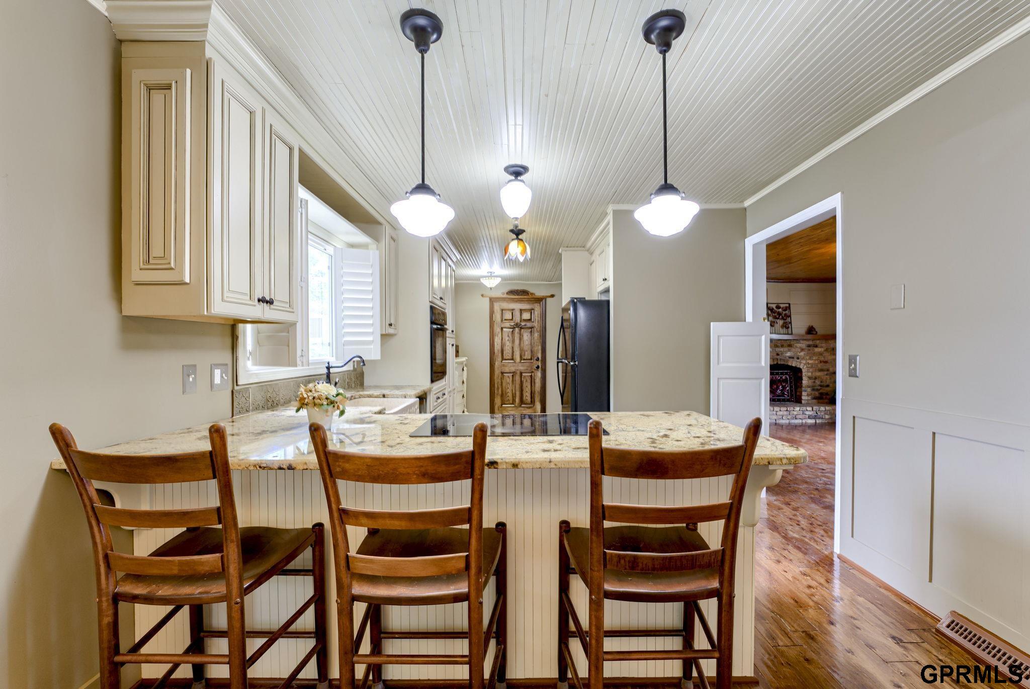 5325 Oak Hills Drive, Omaha, Nebraska image 13