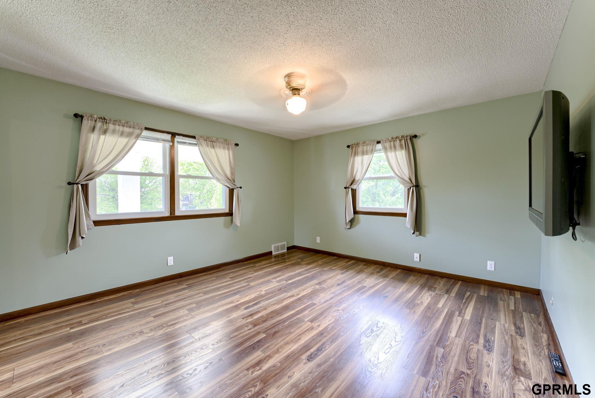 5325 Oak Hills Drive, Omaha, Nebraska image 29