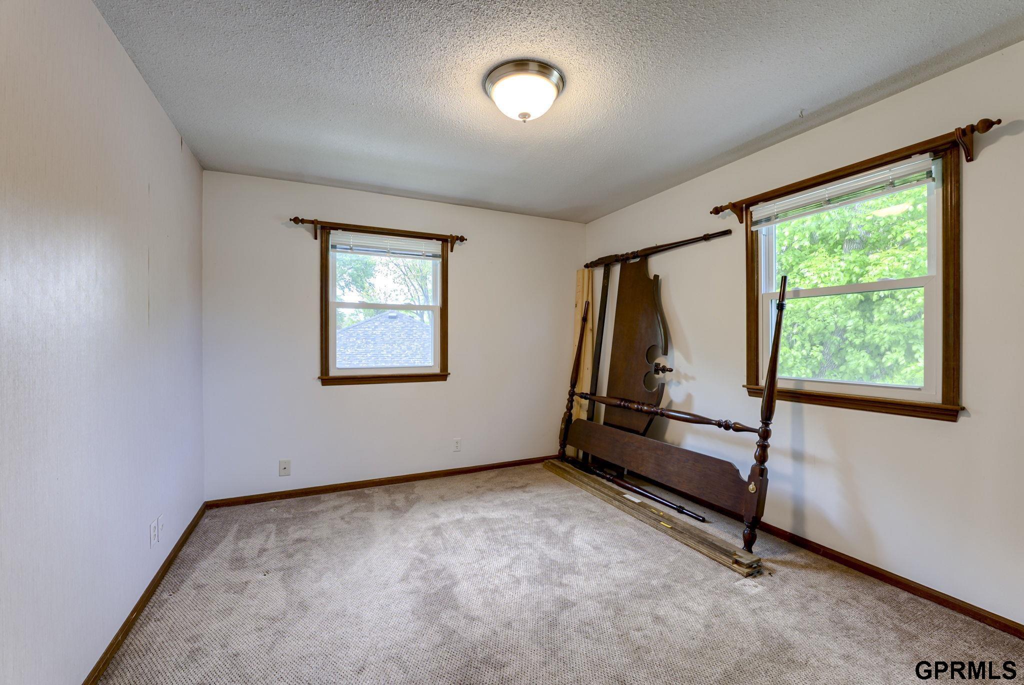 5325 Oak Hills Drive, Omaha, Nebraska image 31