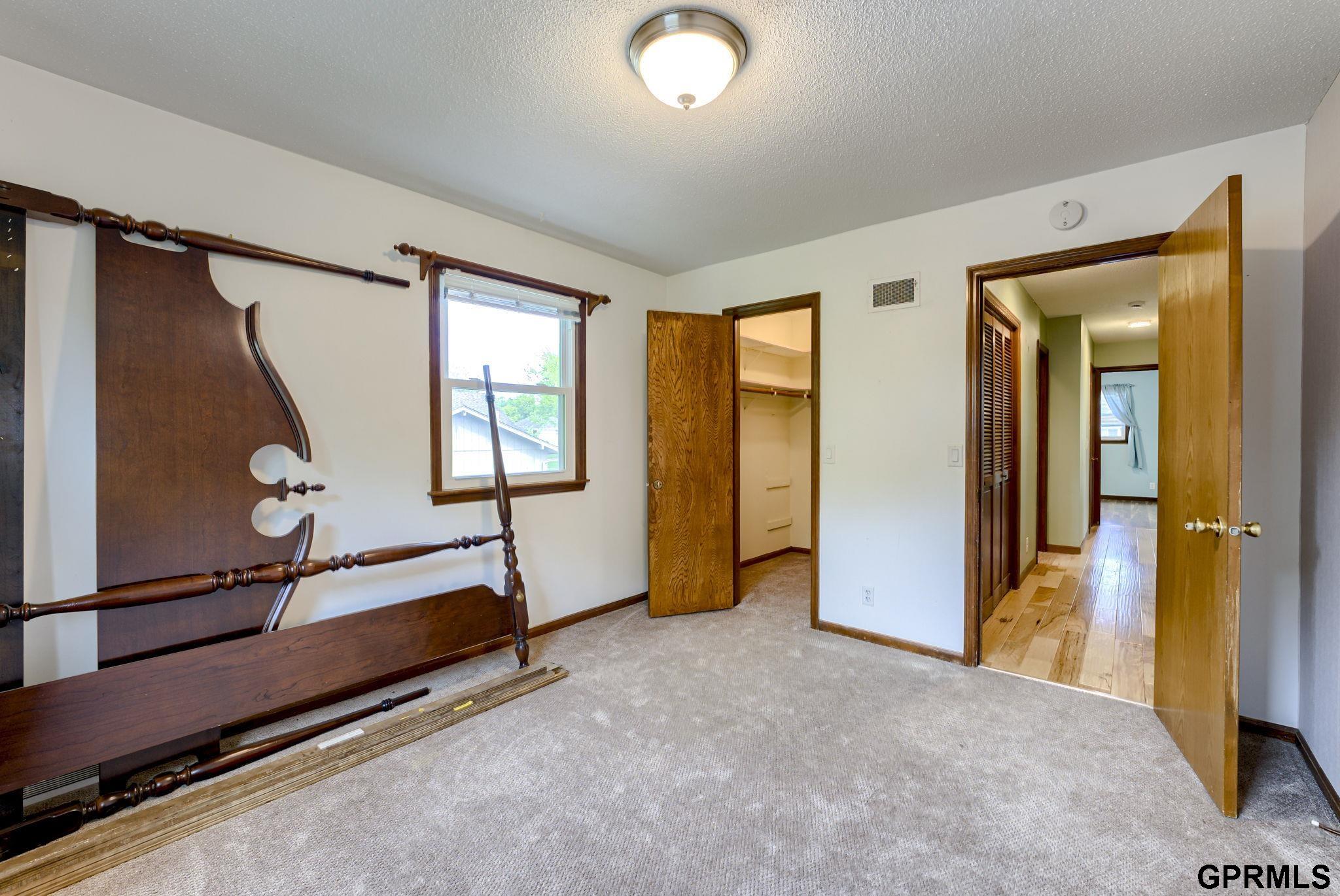 5325 Oak Hills Drive, Omaha, Nebraska image 32