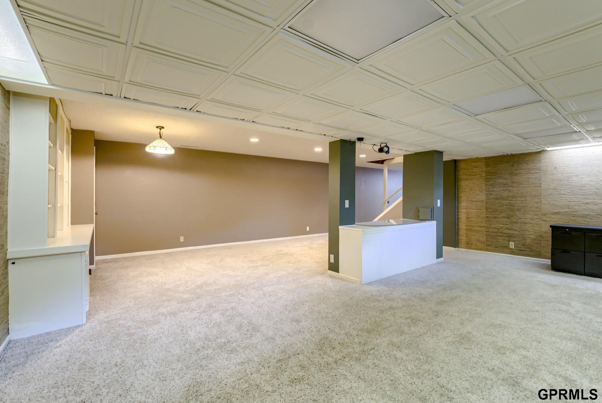 5325 Oak Hills Drive, Omaha, Nebraska image 35