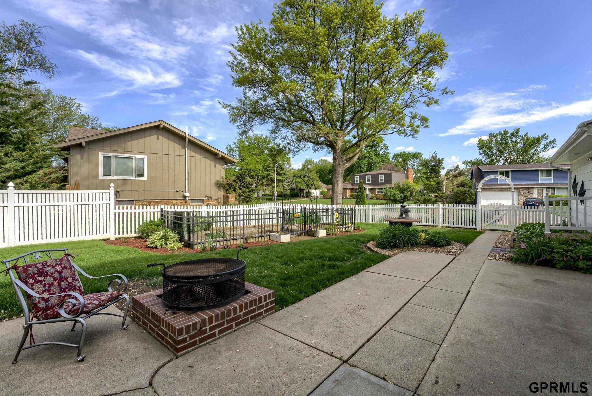 5325 Oak Hills Drive, Omaha, Nebraska image 41