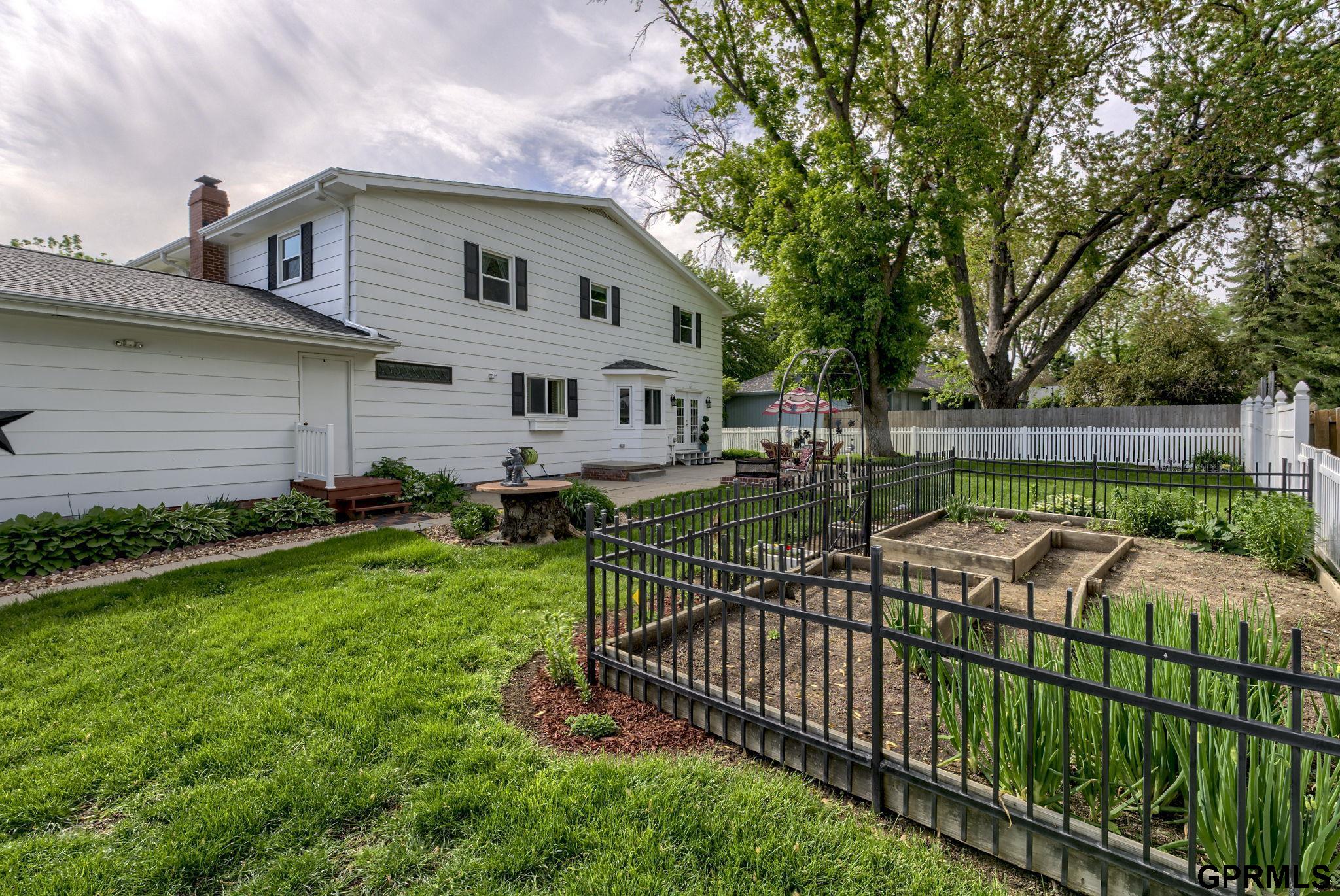 5325 Oak Hills Drive, Omaha, Nebraska image 44