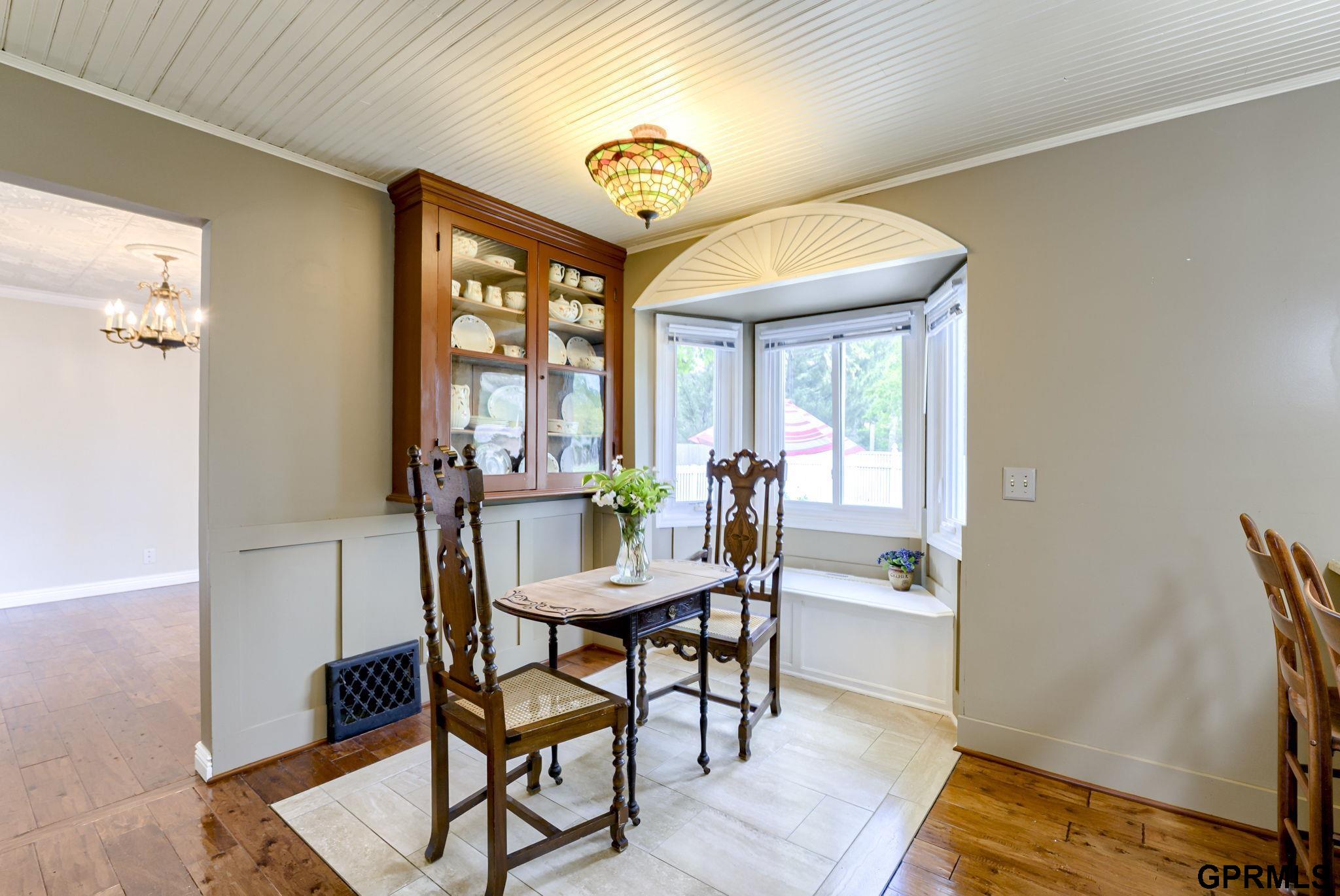 5325 Oak Hills Drive, Omaha, Nebraska image 10