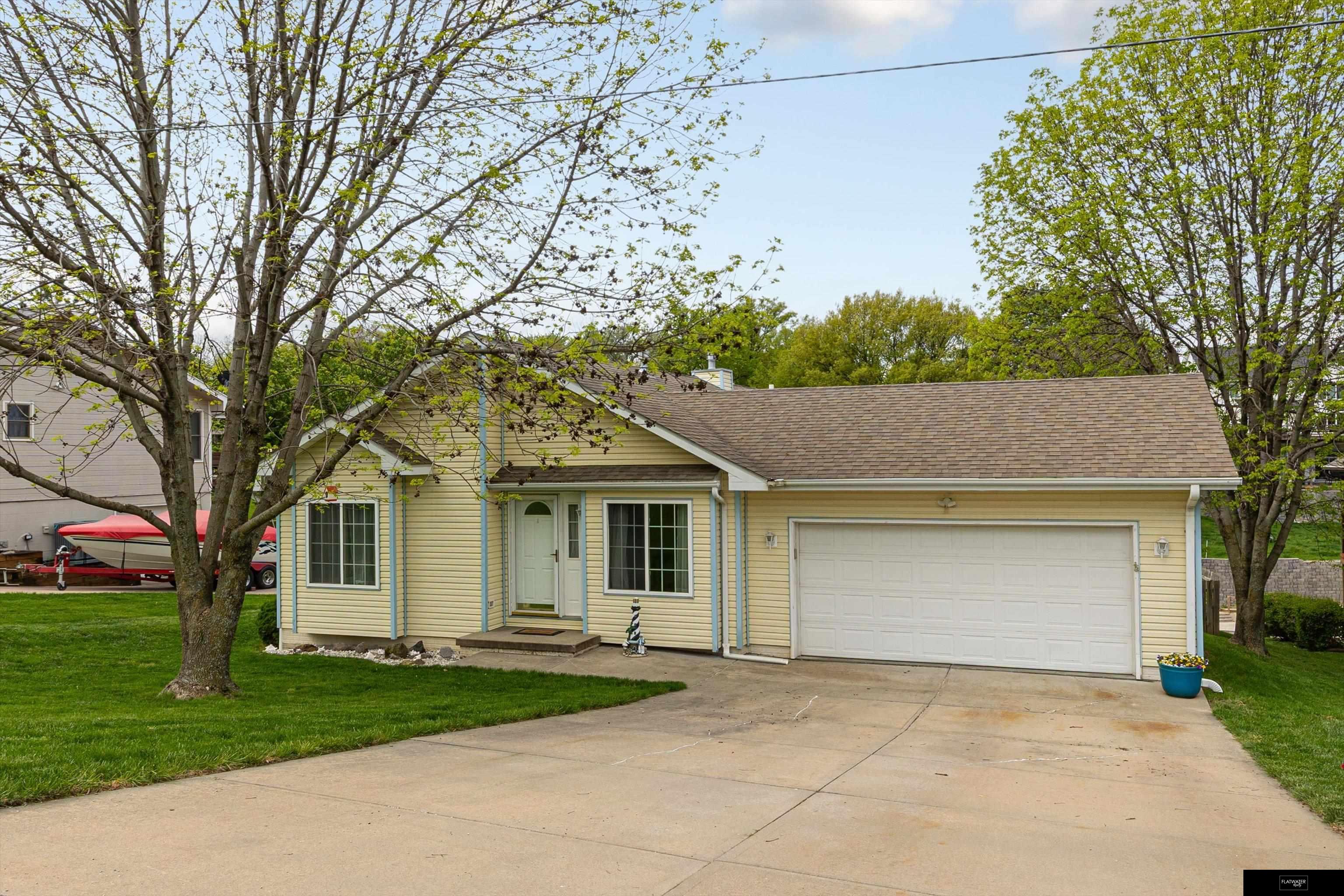 8887 Verdon Circle, Plattsmouth, Nebraska image 2