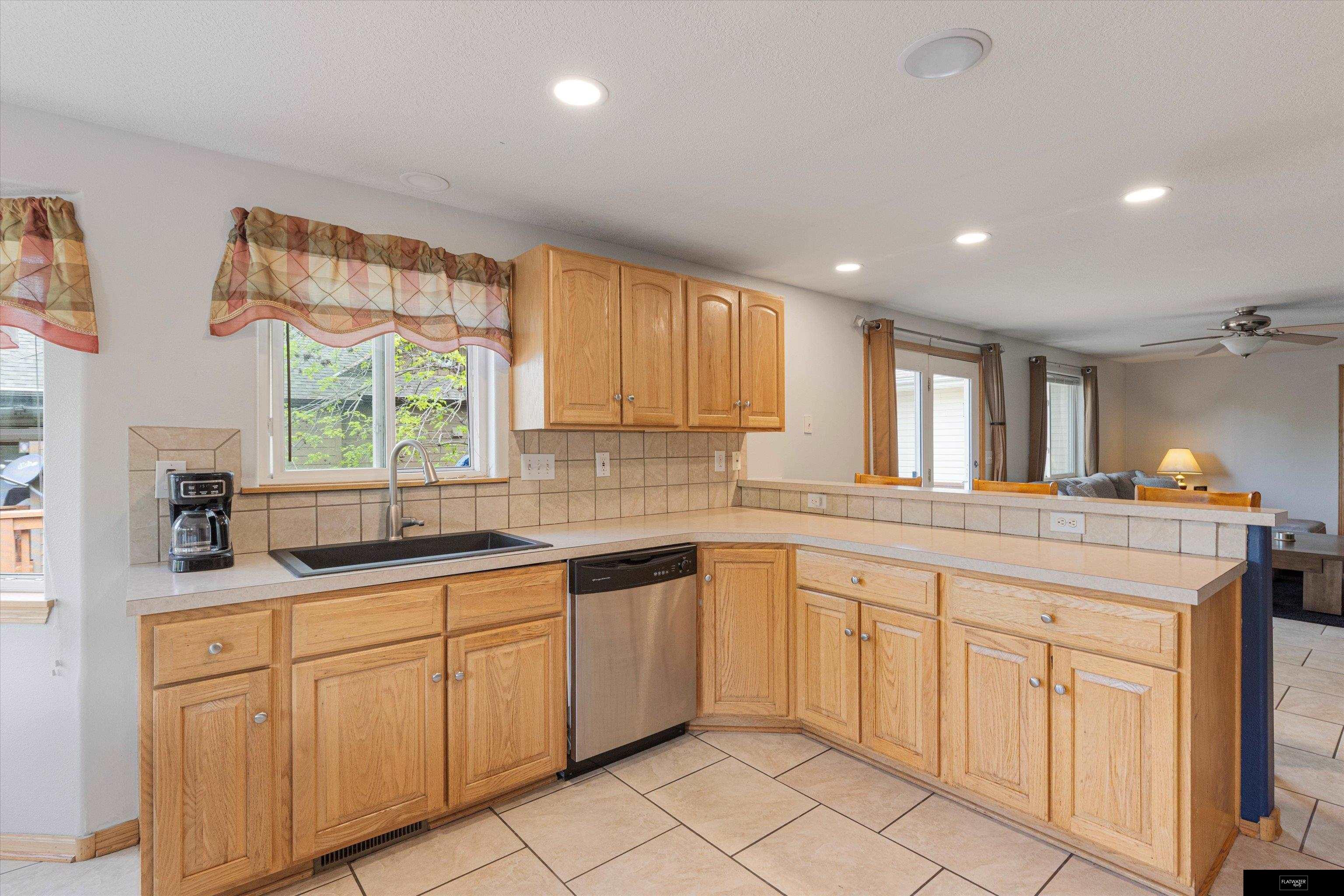 8887 Verdon Circle, Plattsmouth, Nebraska image 12