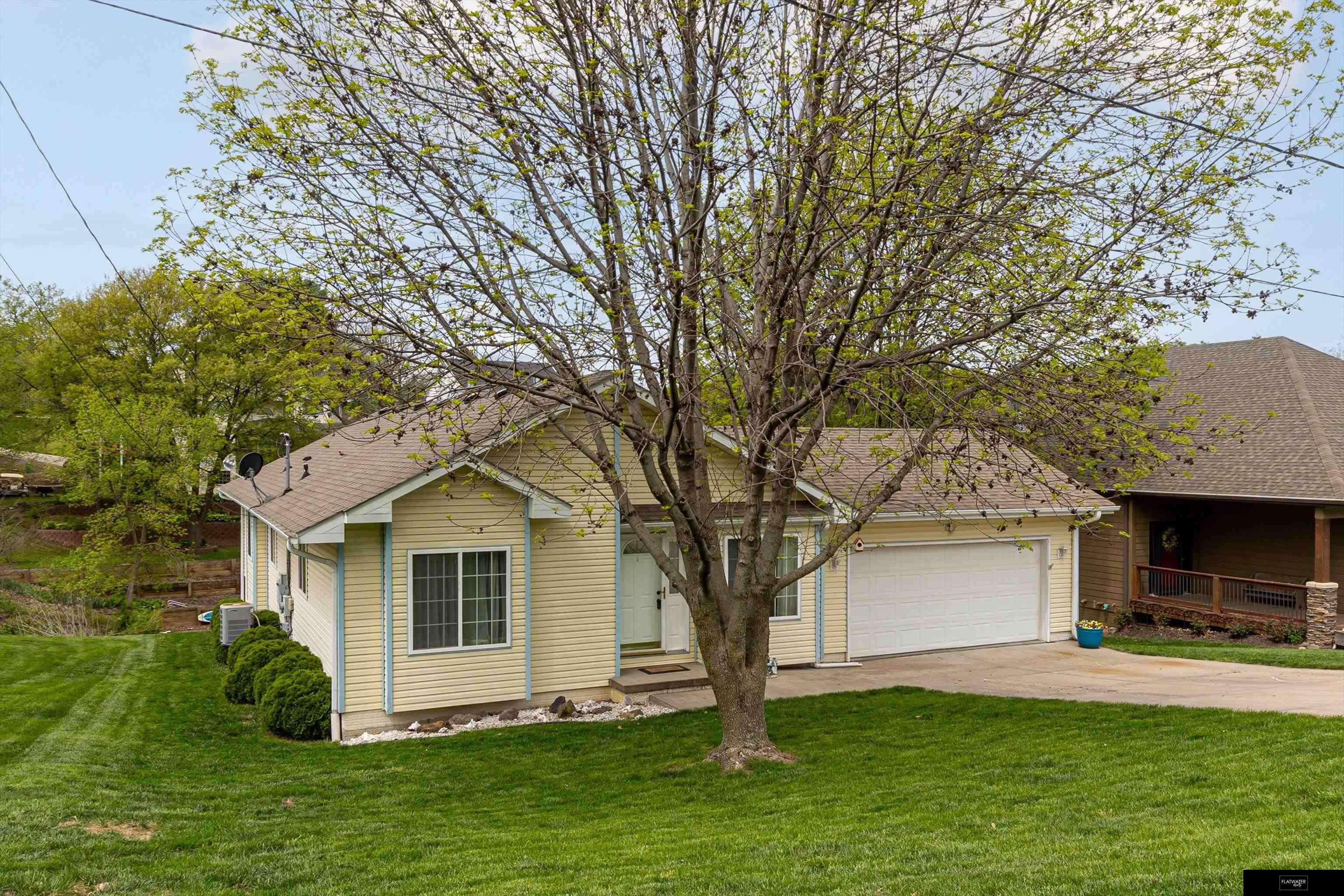 8887 Verdon Circle, Plattsmouth, Nebraska image 3