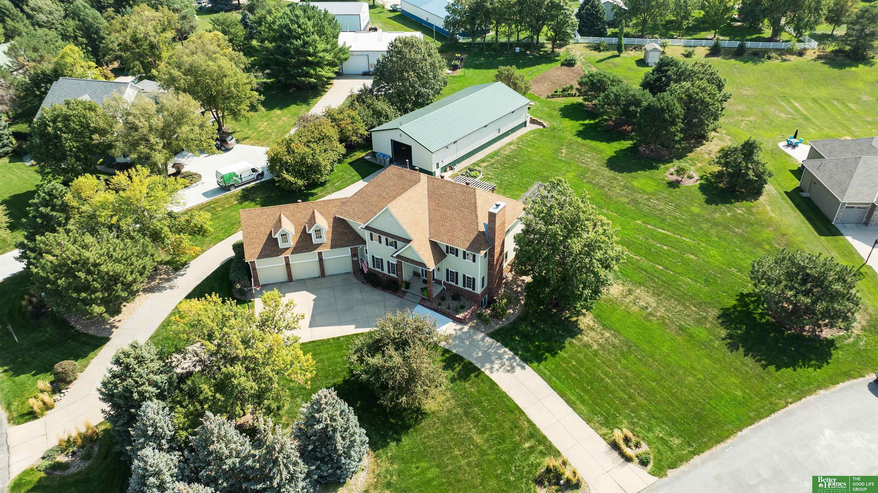 20181 Woodridge Drive, Gretna, Nebraska image 1