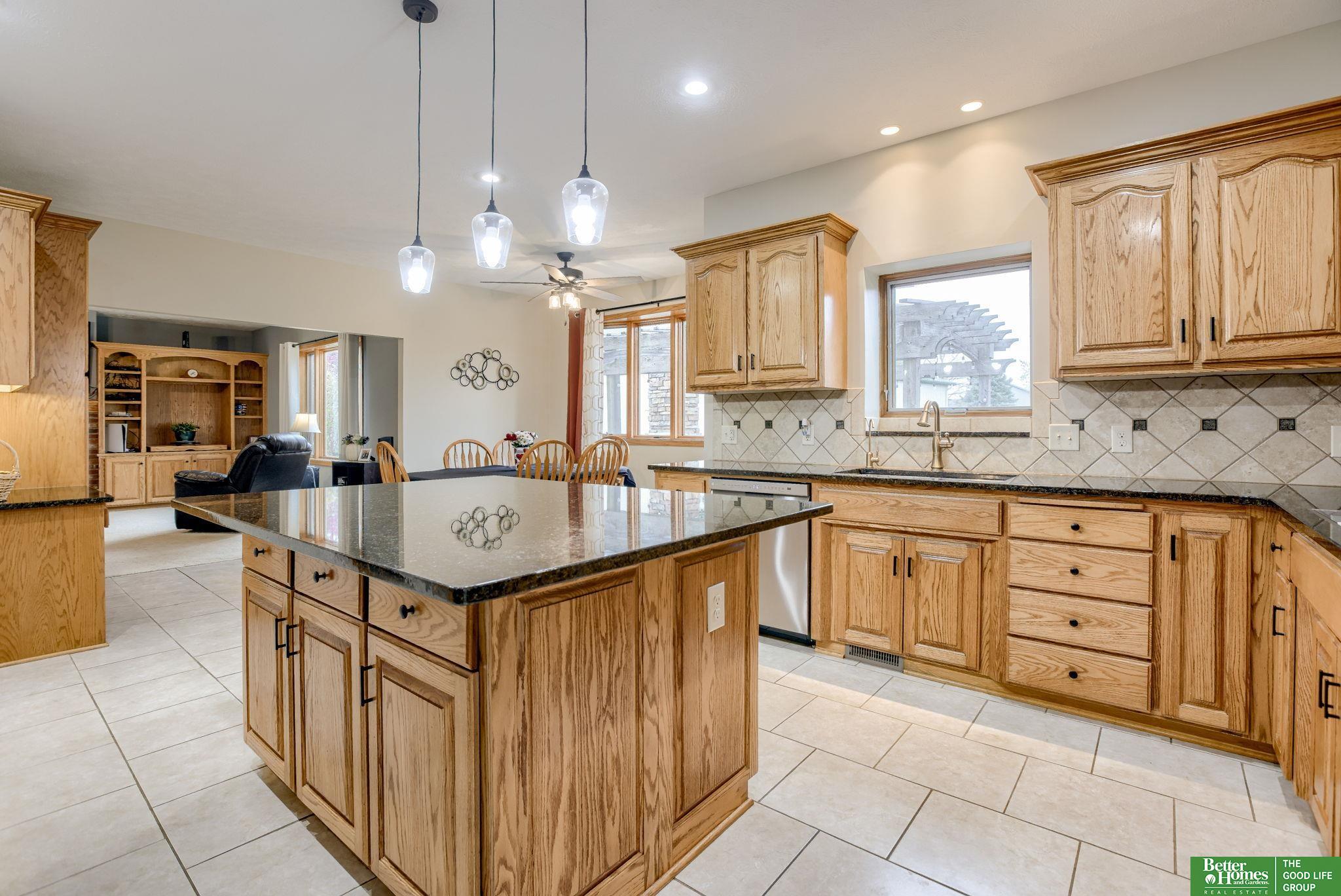 20181 Woodridge Drive, Gretna, Nebraska image 14