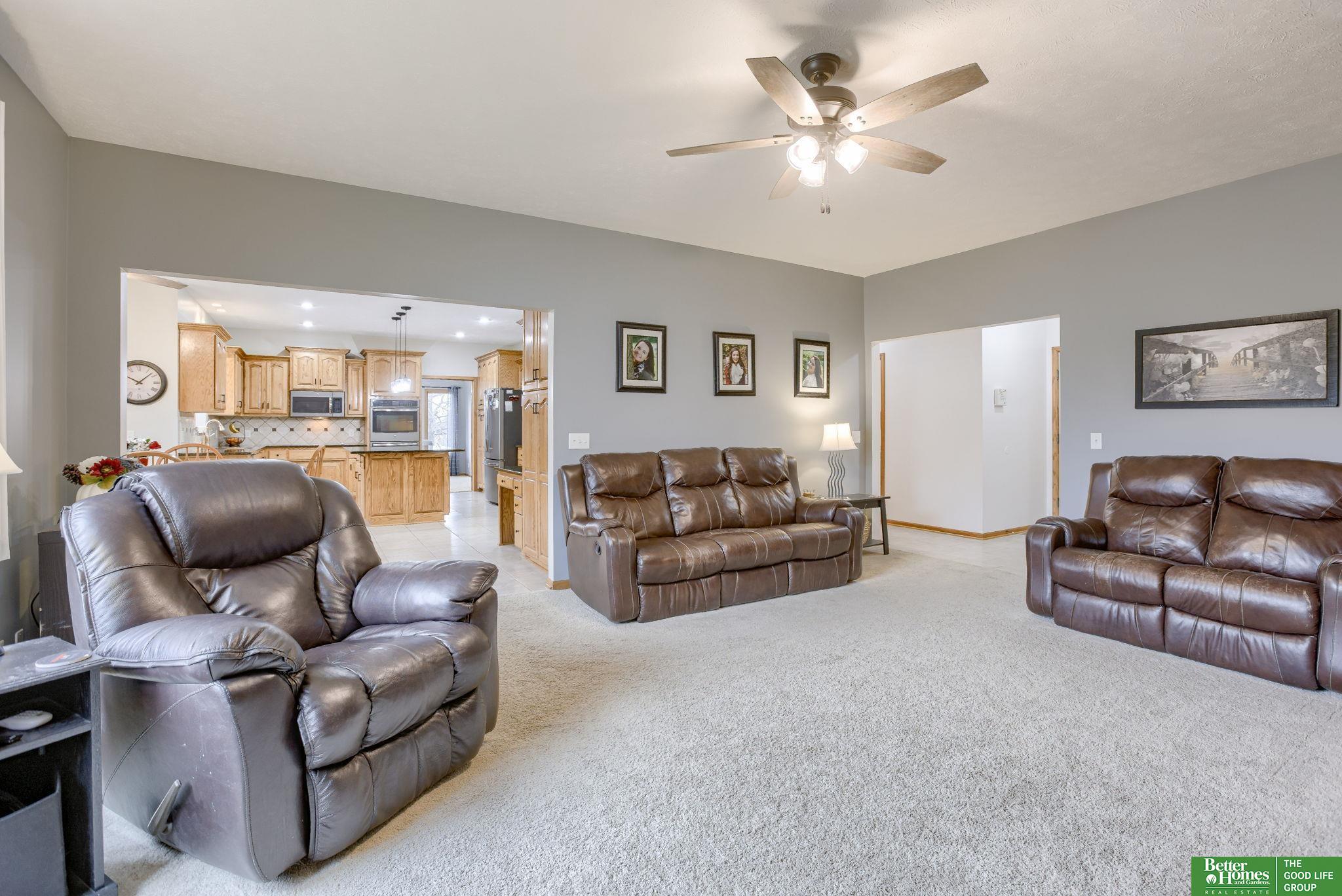 20181 Woodridge Drive, Gretna, Nebraska image 23