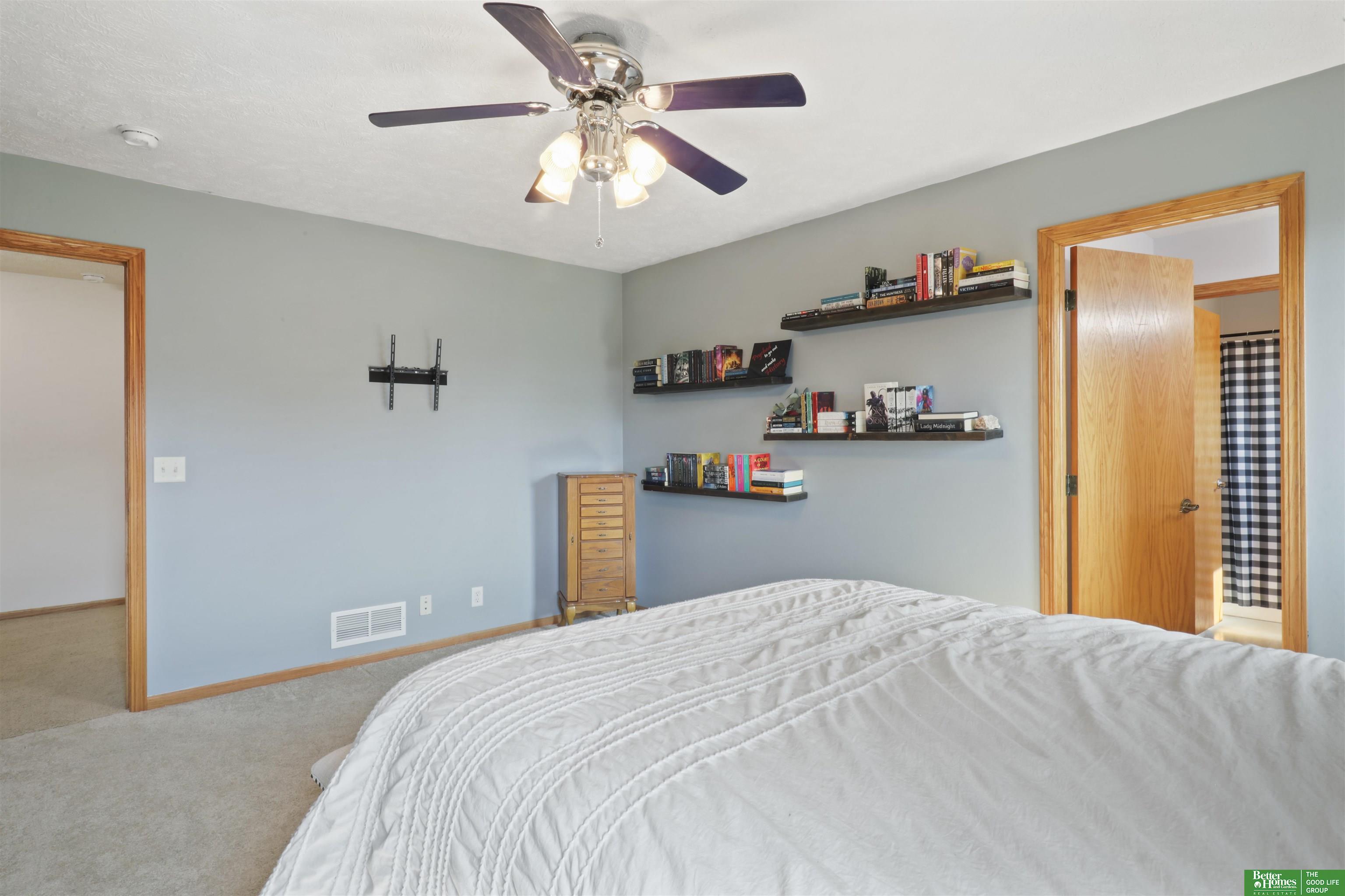 20181 Woodridge Drive, Gretna, Nebraska image 34