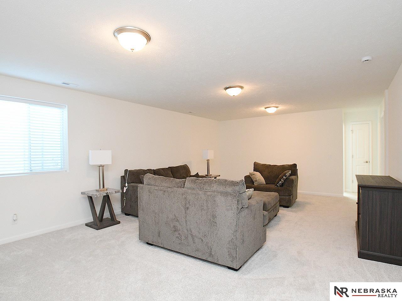 11312 Horizon Circle, Papillion, Nebraska image 23