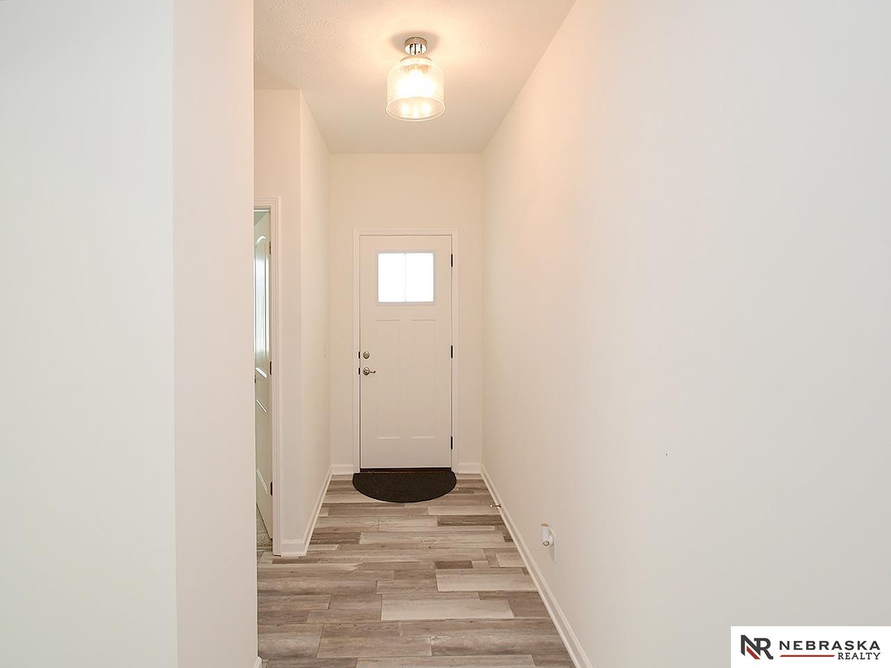 11312 Horizon Circle, Papillion, Nebraska image 4