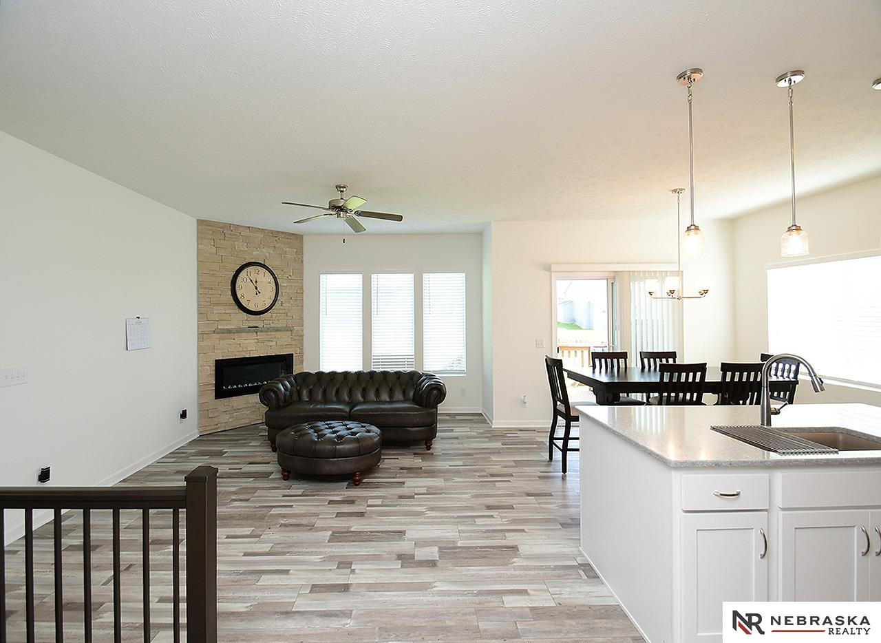 11312 Horizon Circle, Papillion, Nebraska image 5