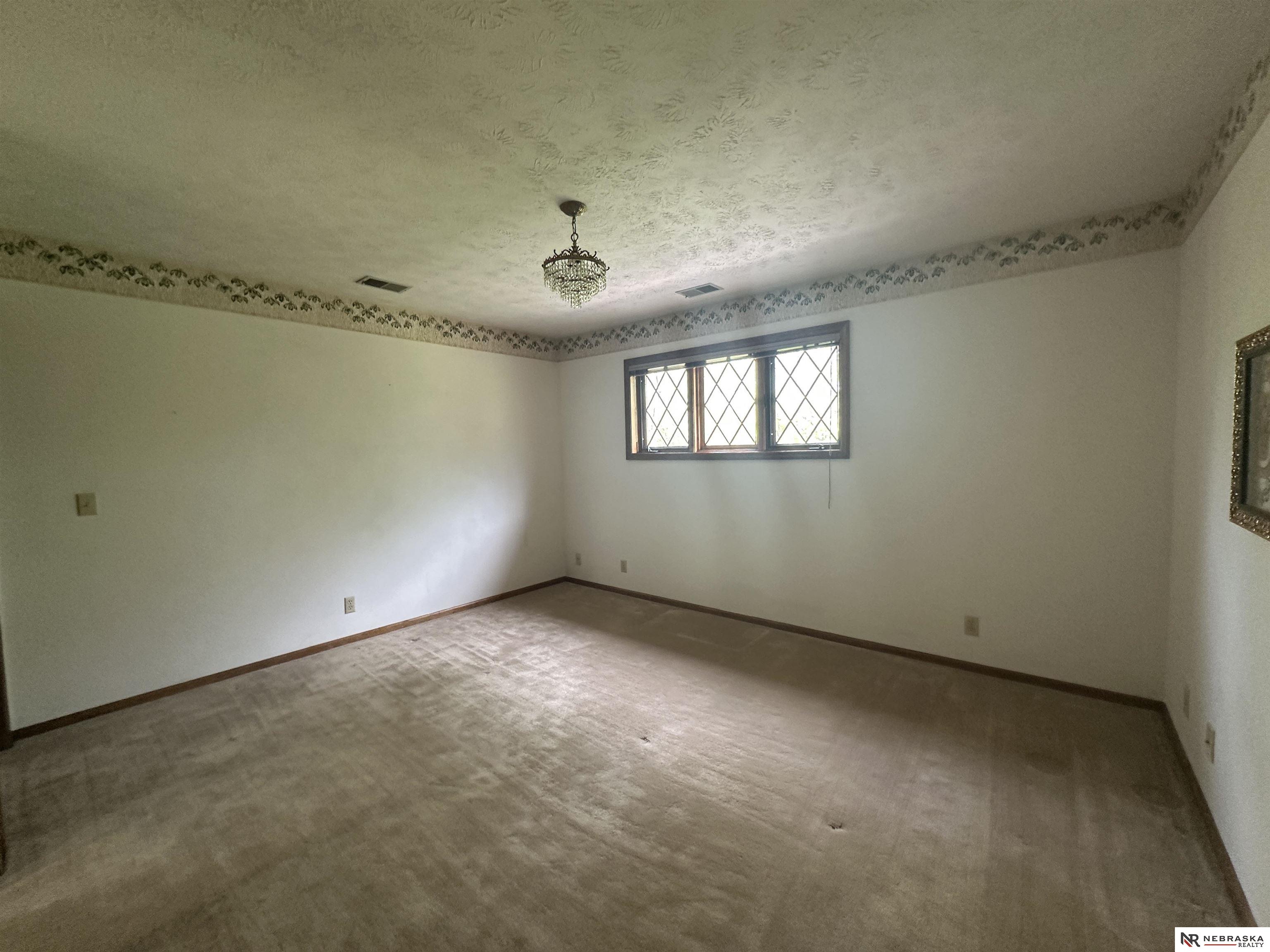 1605 S 113th Plaza, Omaha, Nebraska image 25