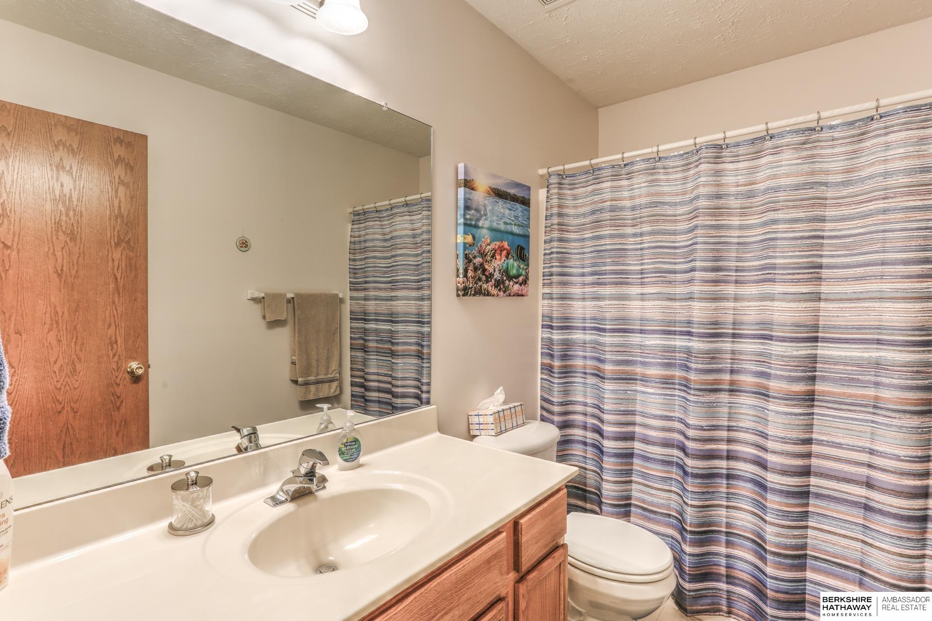 16214 Erskine Circle, Omaha, Nebraska image 17