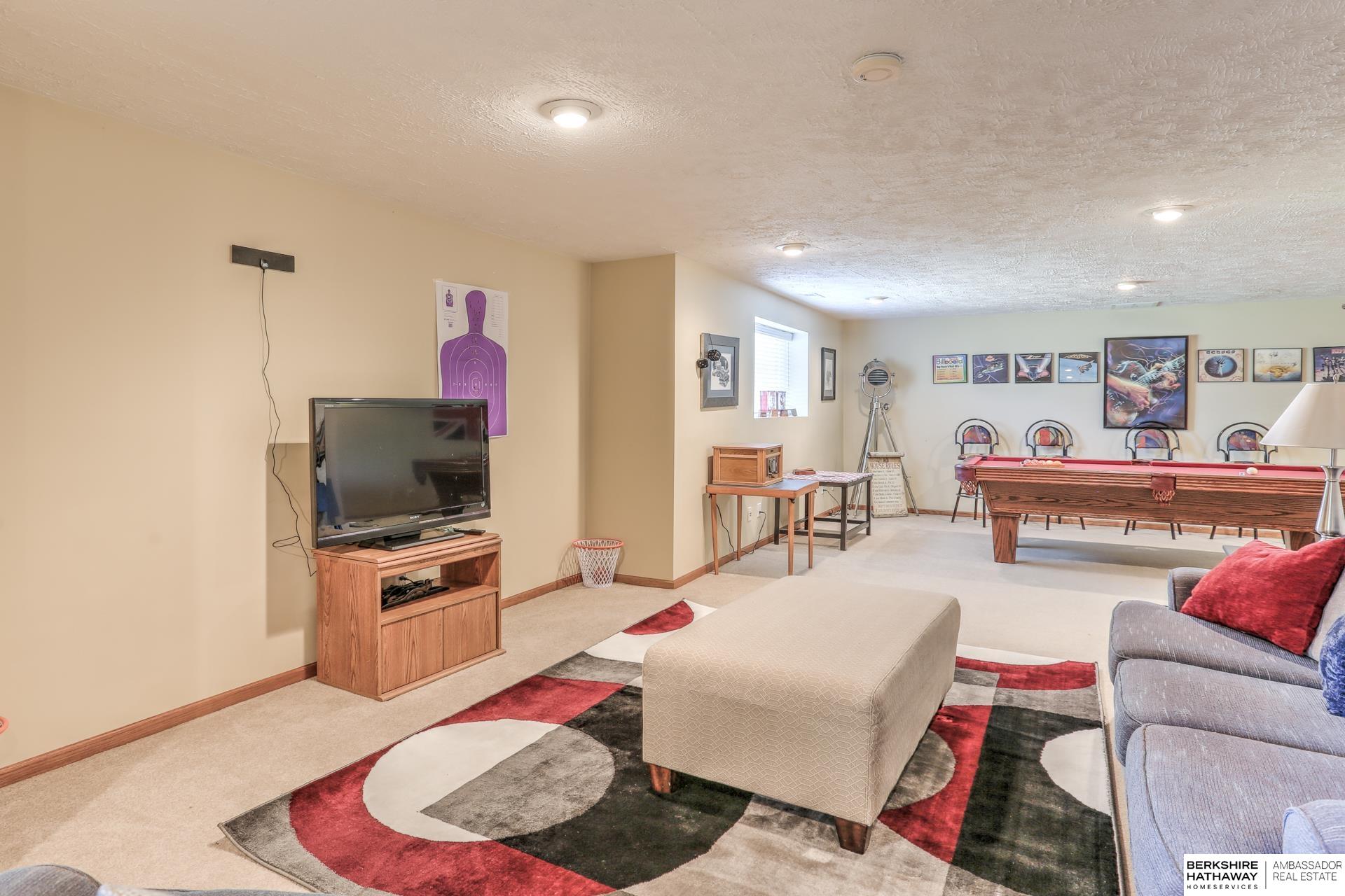 16214 Erskine Circle, Omaha, Nebraska image 24