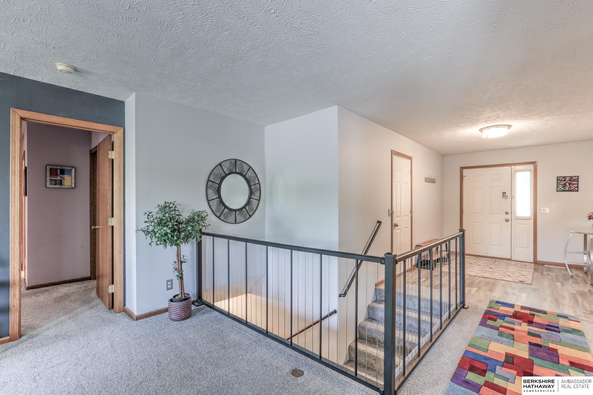 16214 Erskine Circle, Omaha, Nebraska image 9