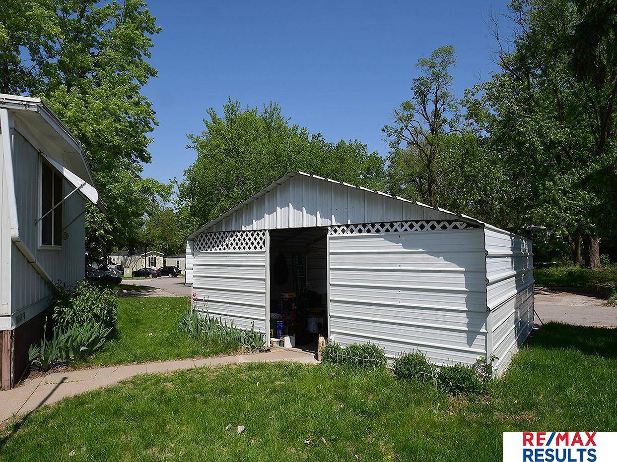 10507 Whitmore Court, Omaha, Nebraska image 2
