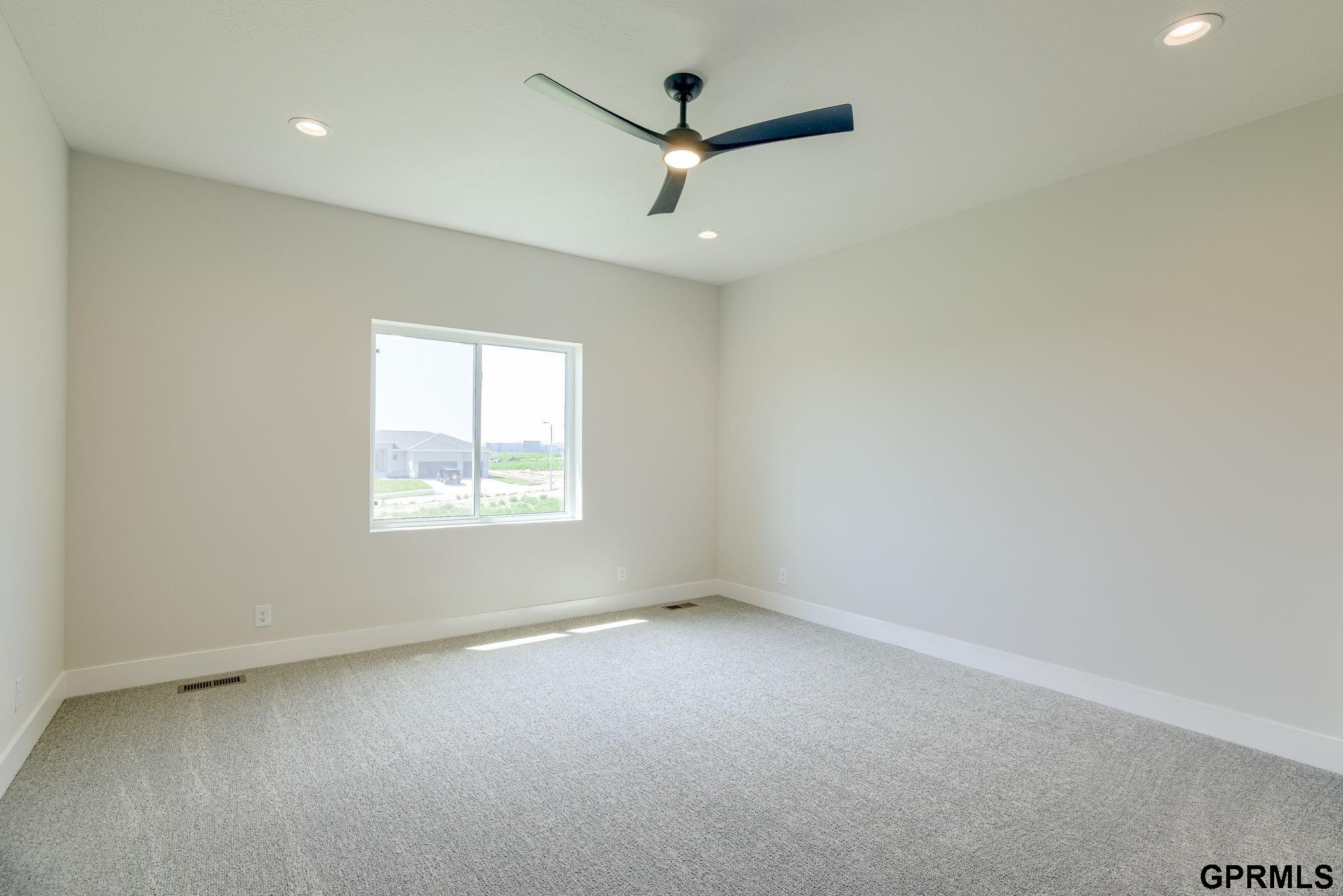 20137 R Street, Omaha, Nebraska image 10