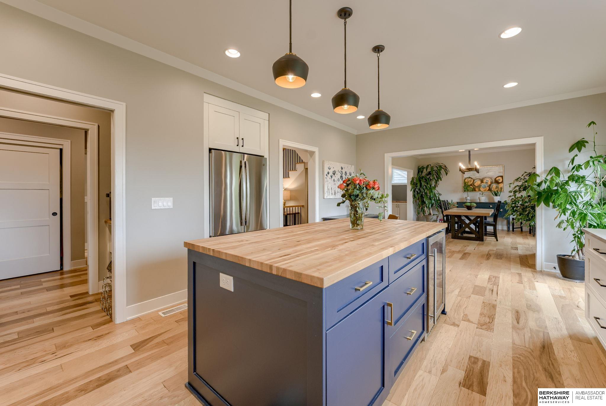 8616 Broadmoor Drive, Omaha, Nebraska image 16