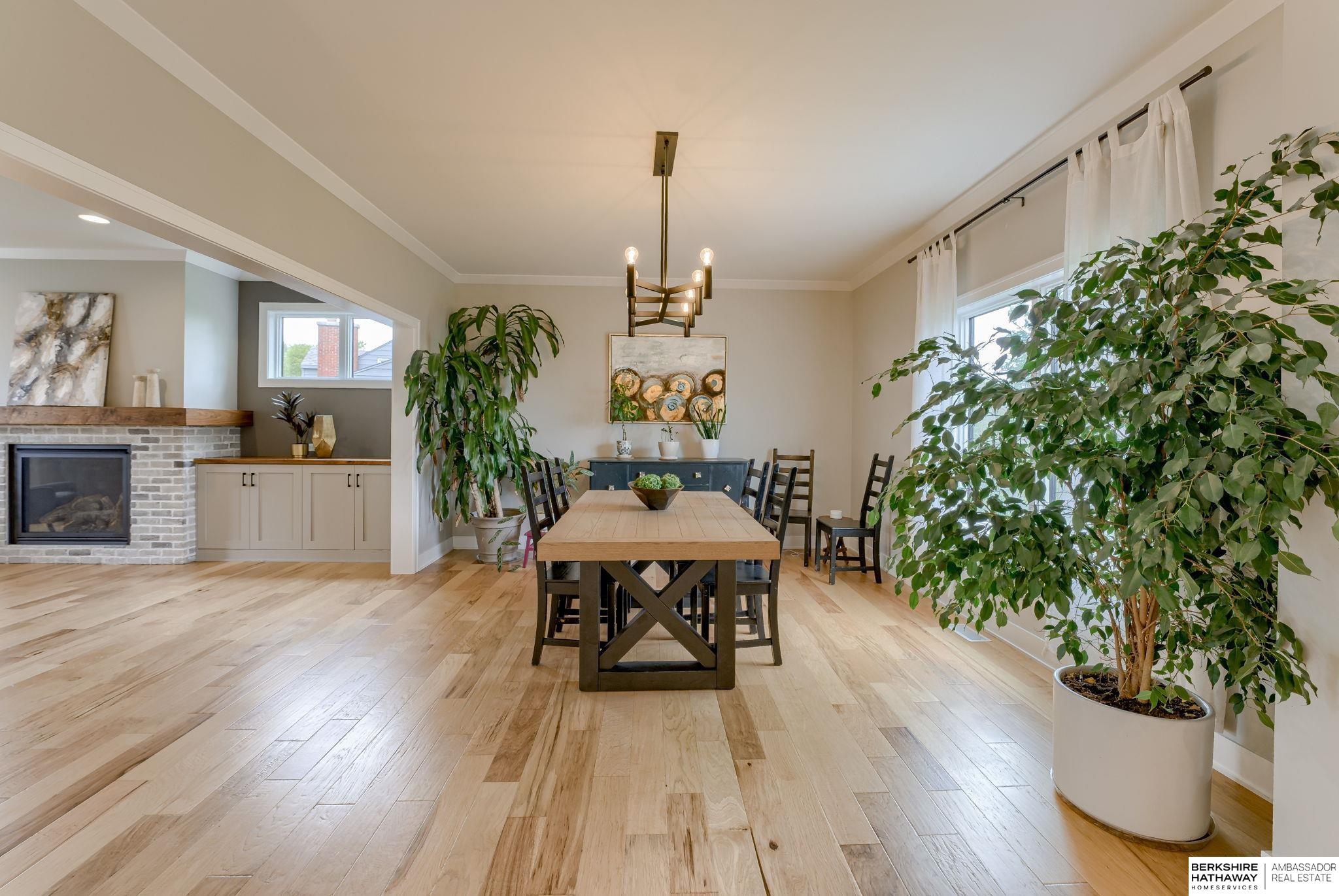 8616 Broadmoor Drive, Omaha, Nebraska image 9
